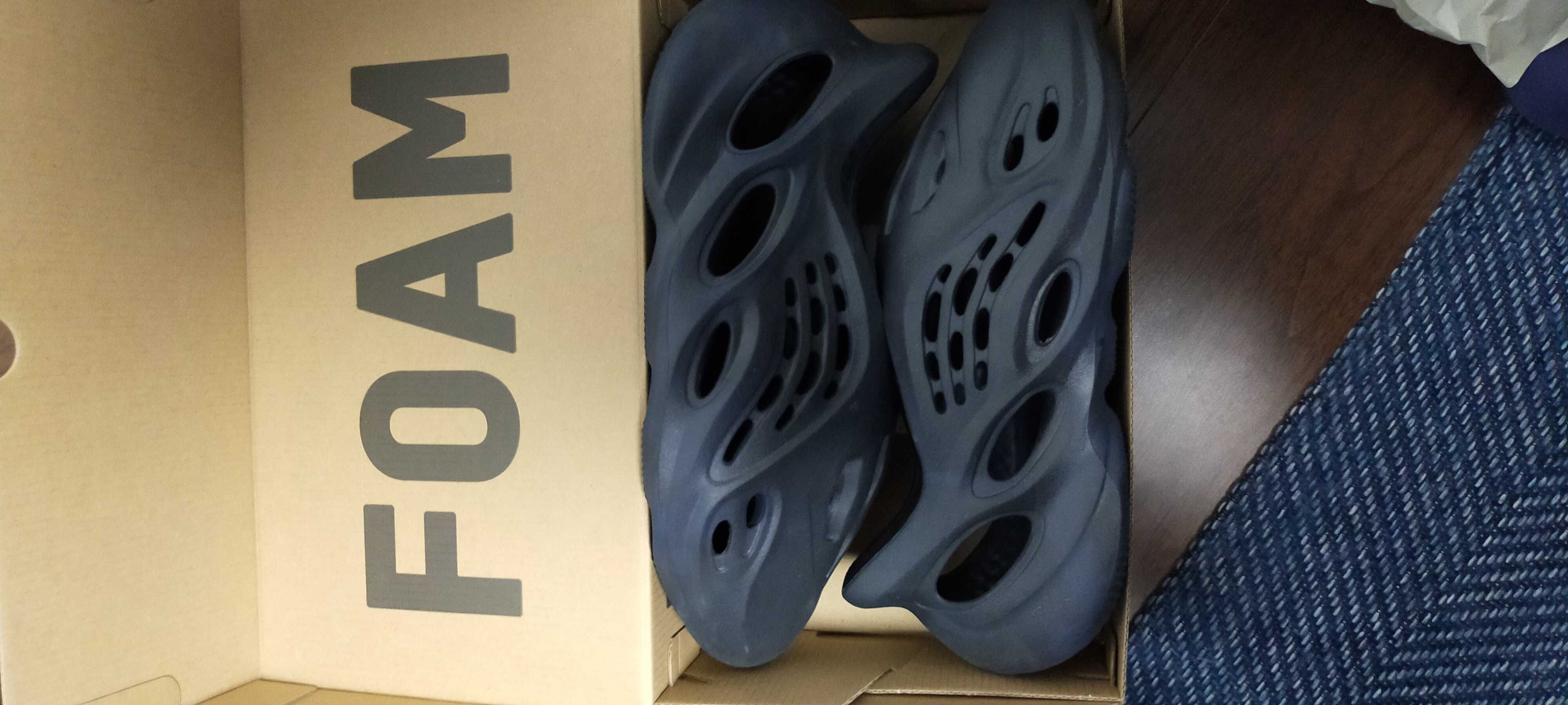 adidas YEEZY Foam Runner "Mineral Blue"