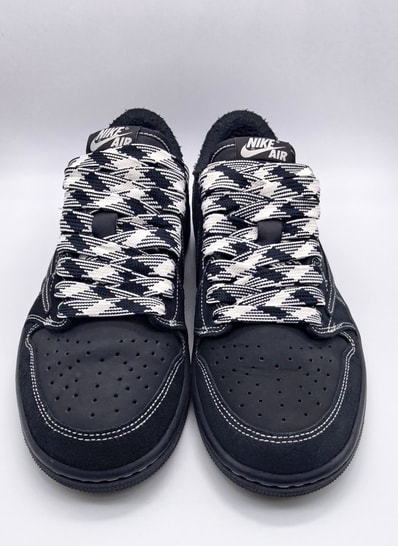 Travis Scott × Nike Air Jordan 1 Low OG SP "Black Phantom"