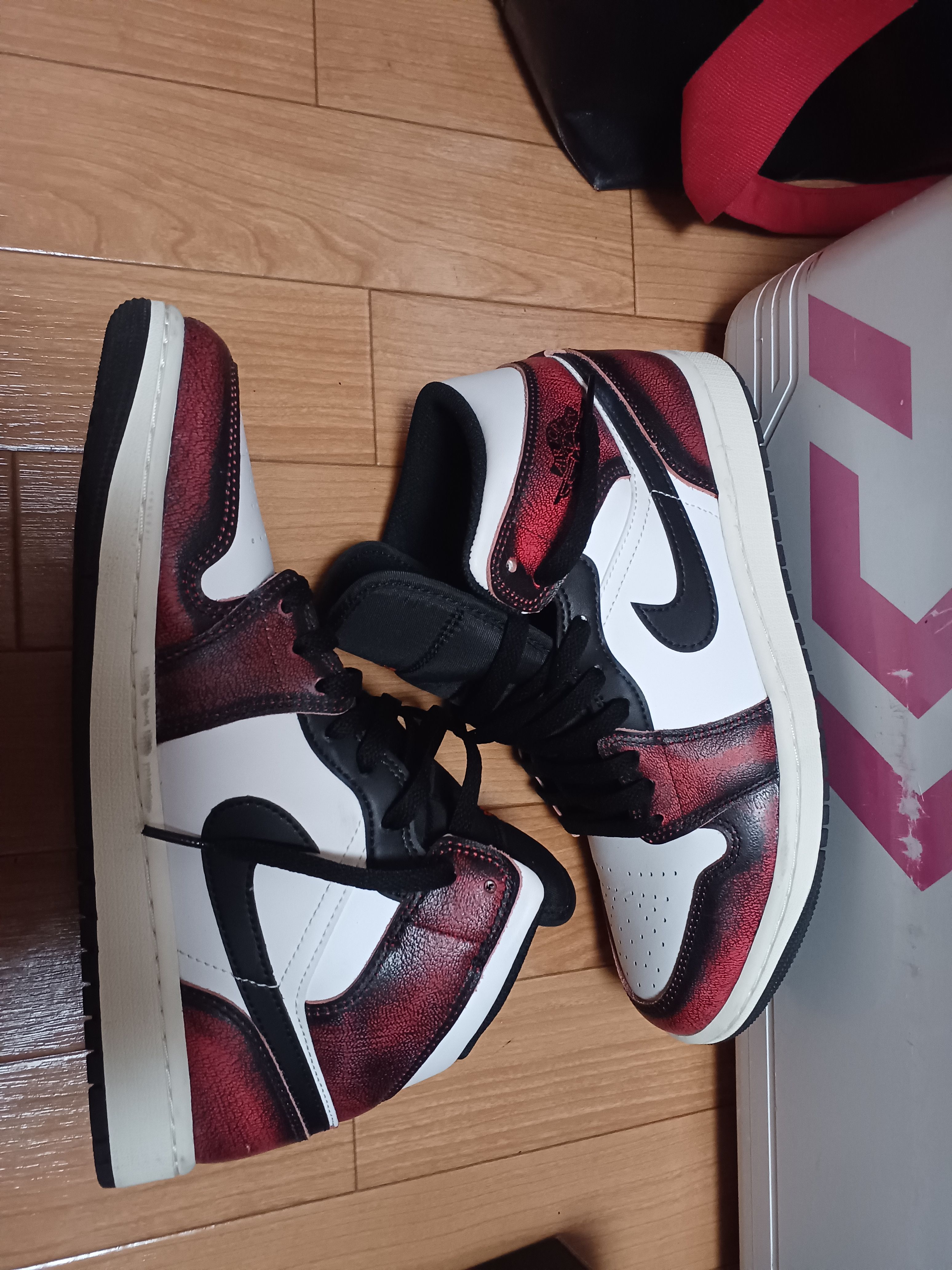 Nike Air Jordan 1 Mid "Wear Away"