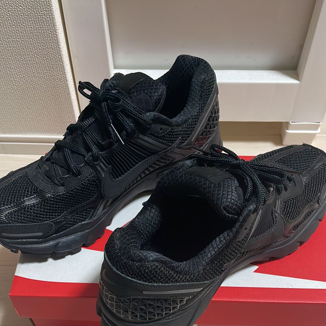 Nike Zoom Vomero 5 "Black"