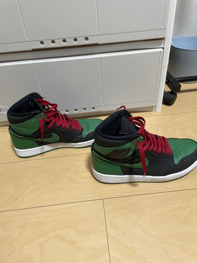 Nike Air Jordan 1 Retro High OG "Black/Pine Green" (2020)