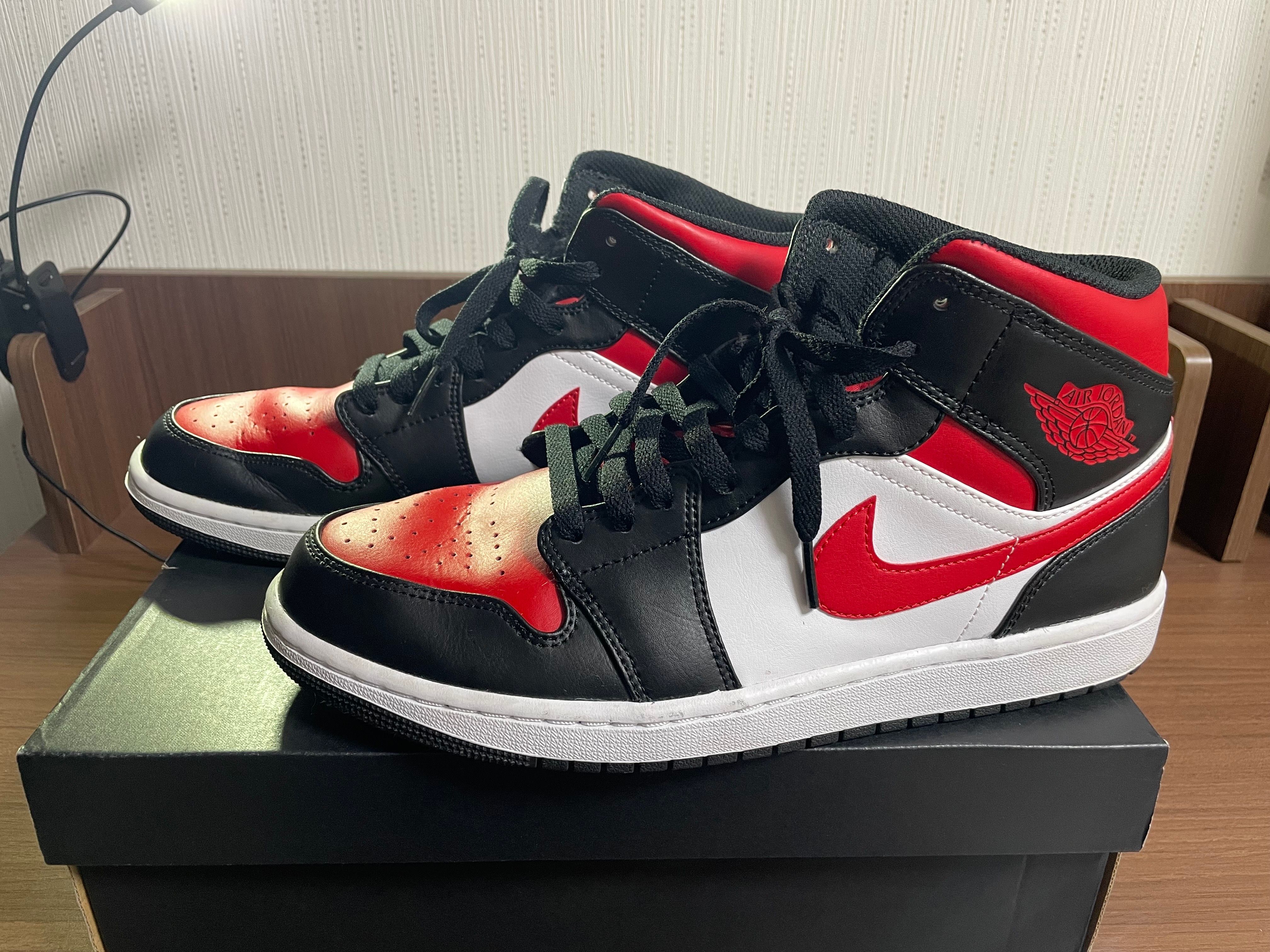 Nike Air Jordan 1 Mid "Black/Gym Red/White"