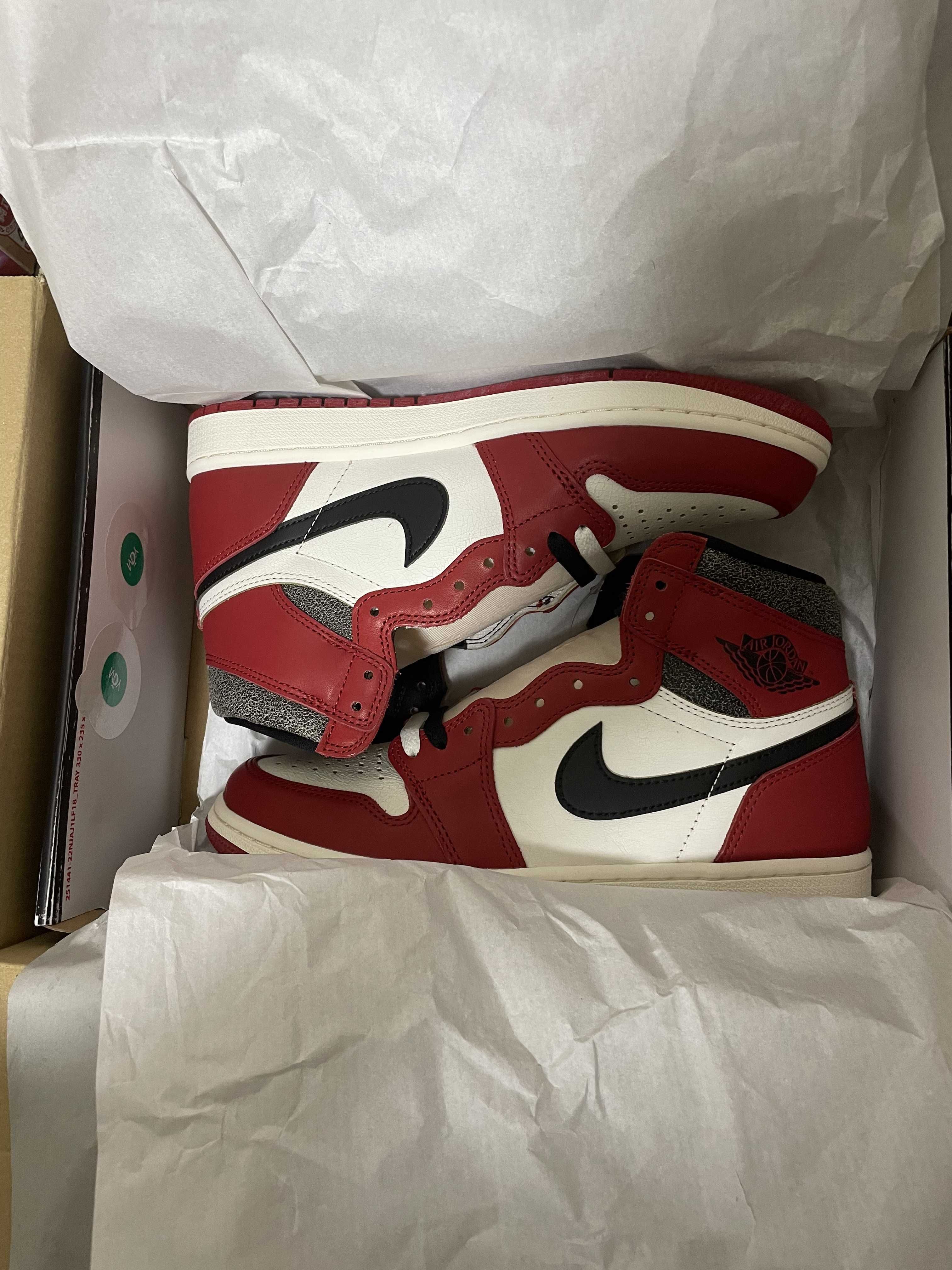 Nike Air Jordan 1 High OG "Lost & Found/Chicago"