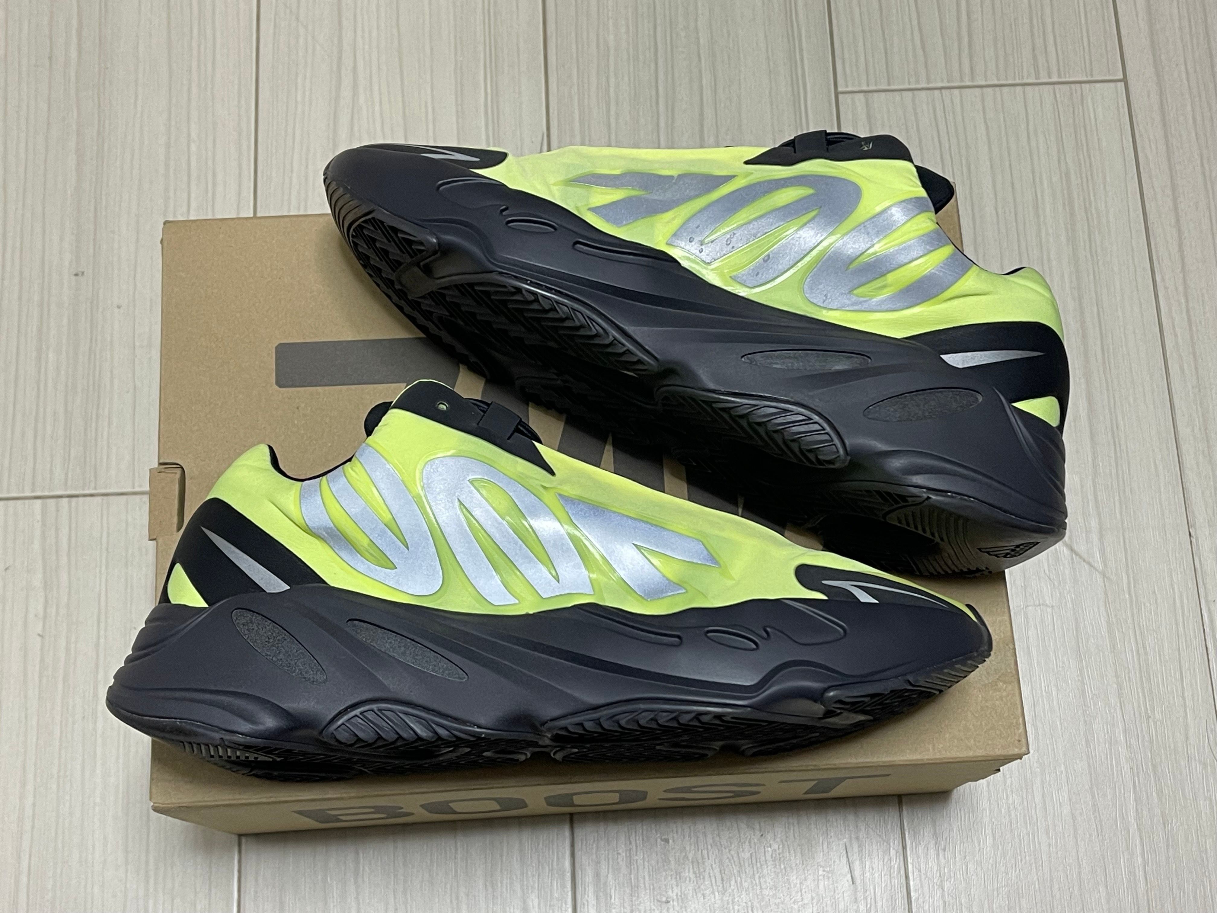 adidas Originals YEEZY Boost 700 MNVN "Phosphor"