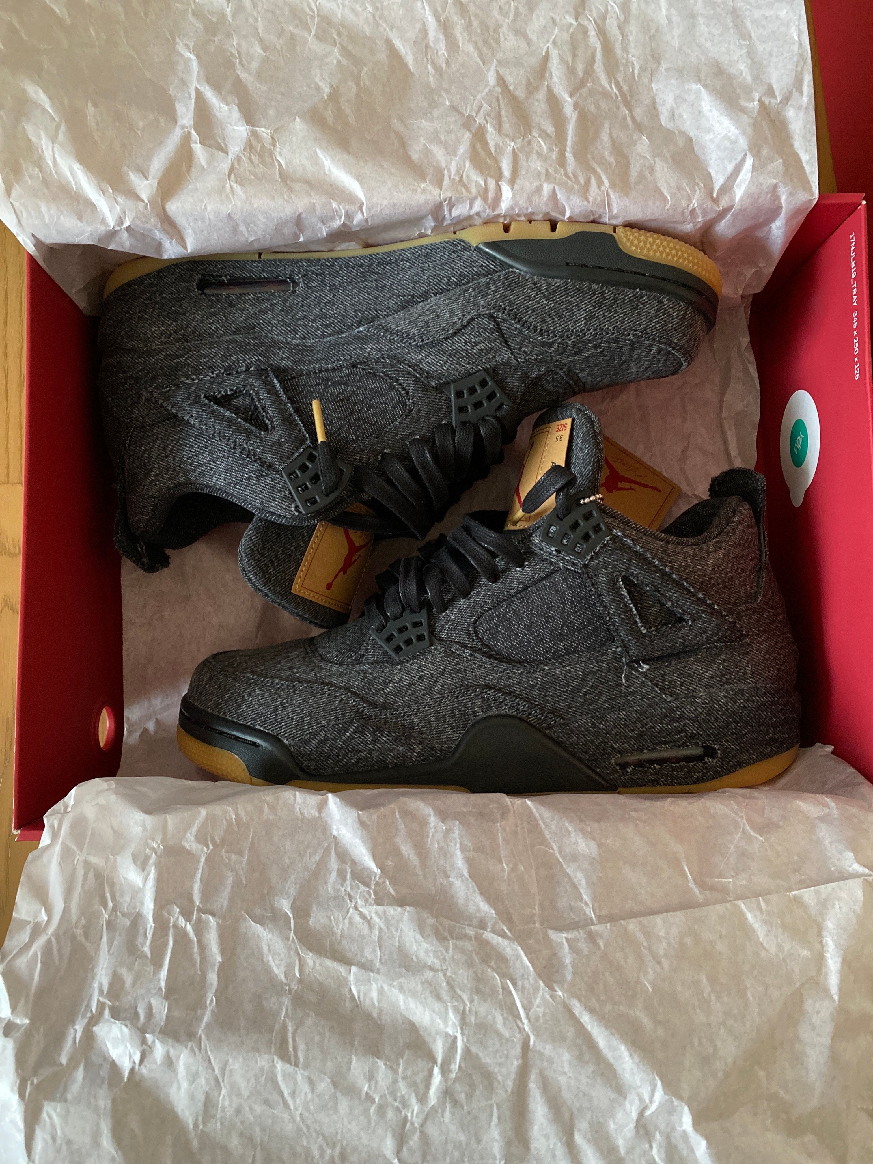 Nike × Levi's Air Jordan 4 "Black Denim" (Tag: LEVIS®)