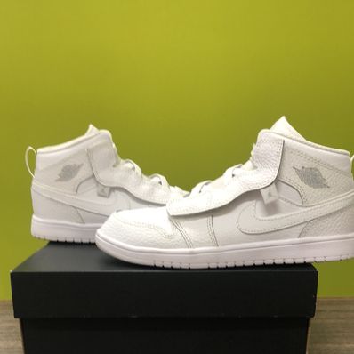 Nike PS Air Jordan 1 Mid ALT "Triple White"