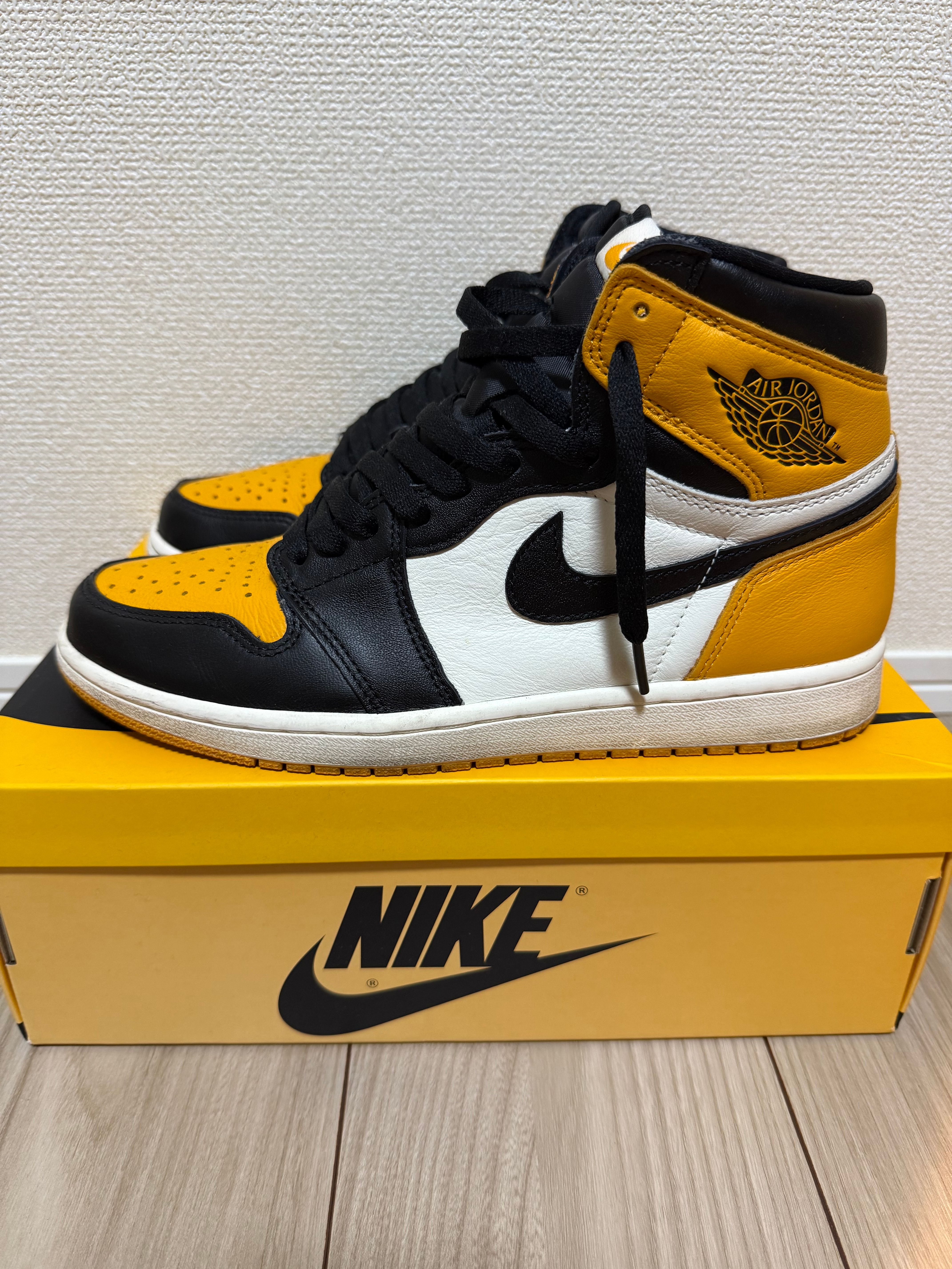 Nike Air Jordan 1 Retro High OG "Taxi"