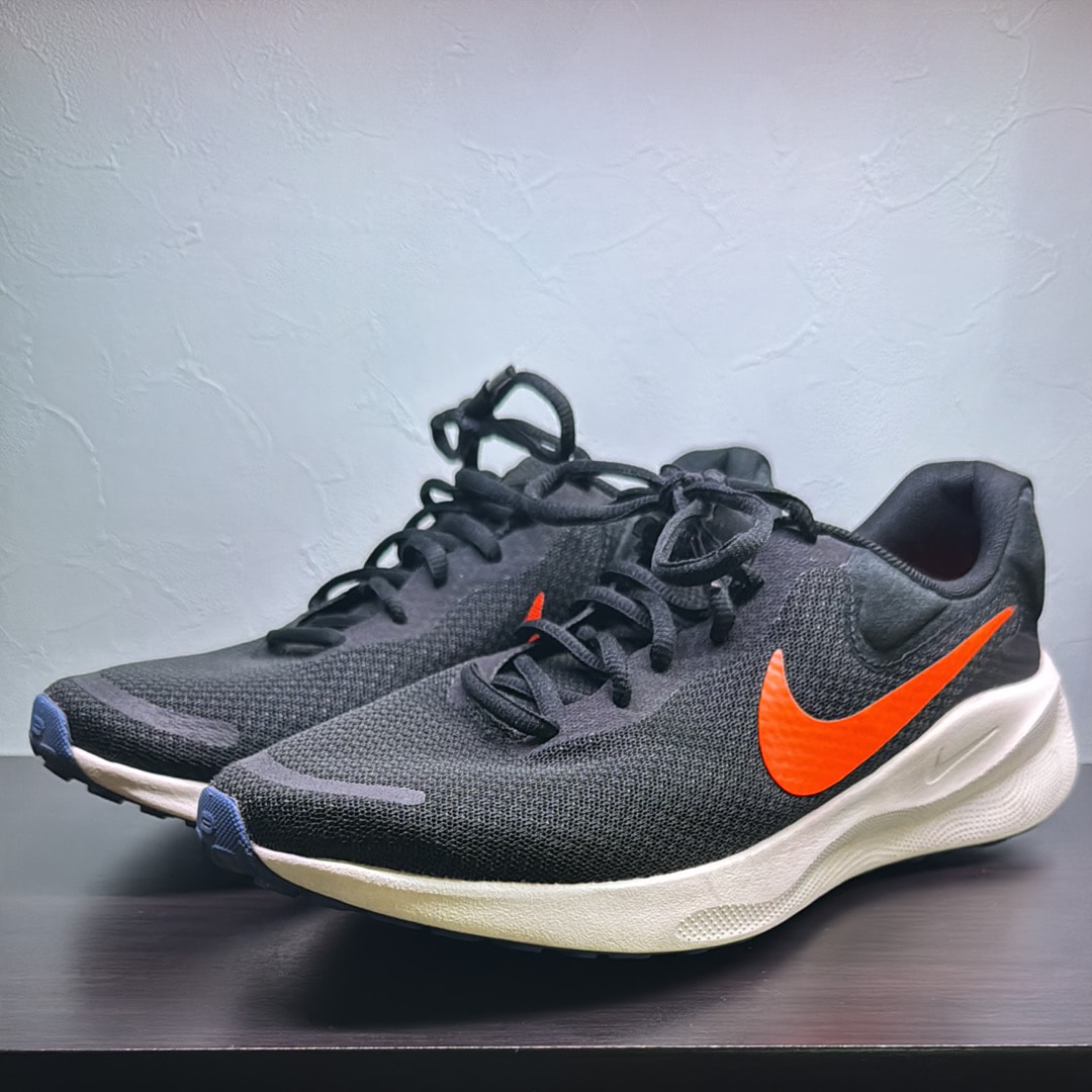 Nike Revolution 7 "Black/Astronomy Blue/Sail/Hyper Crimson"