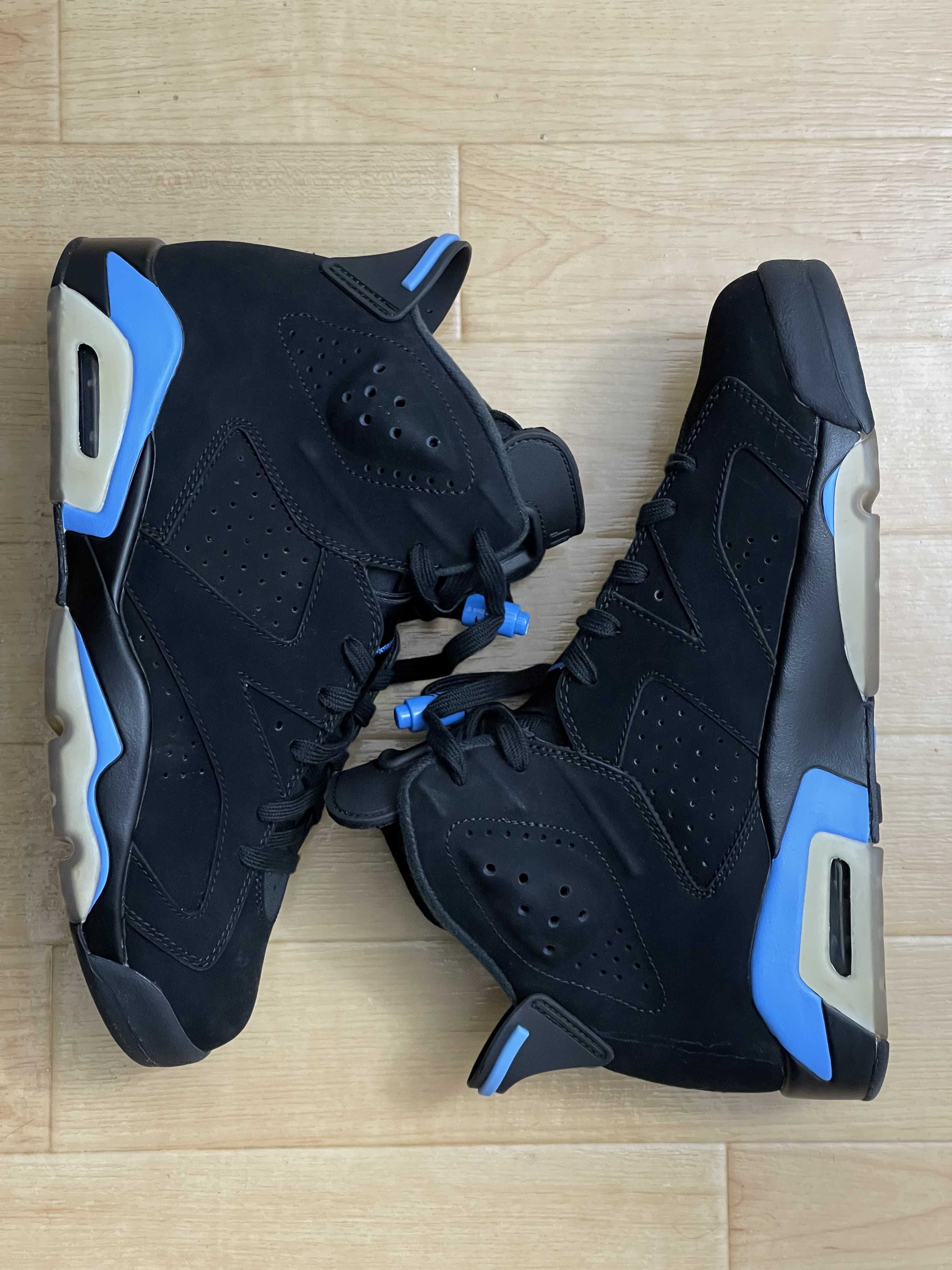 NIKE AIR JORDAN 6 RETRO "UNC"