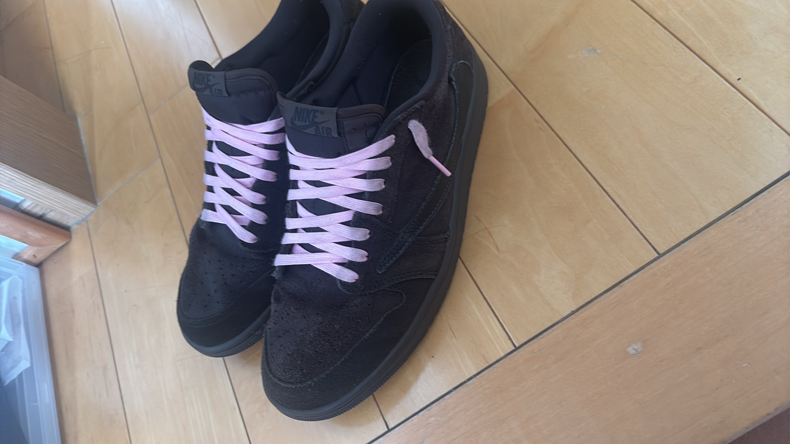 Travis Scott × Nike Air Jordan 1 Low OG SP "Velvet Brown and Dark Mocha"
