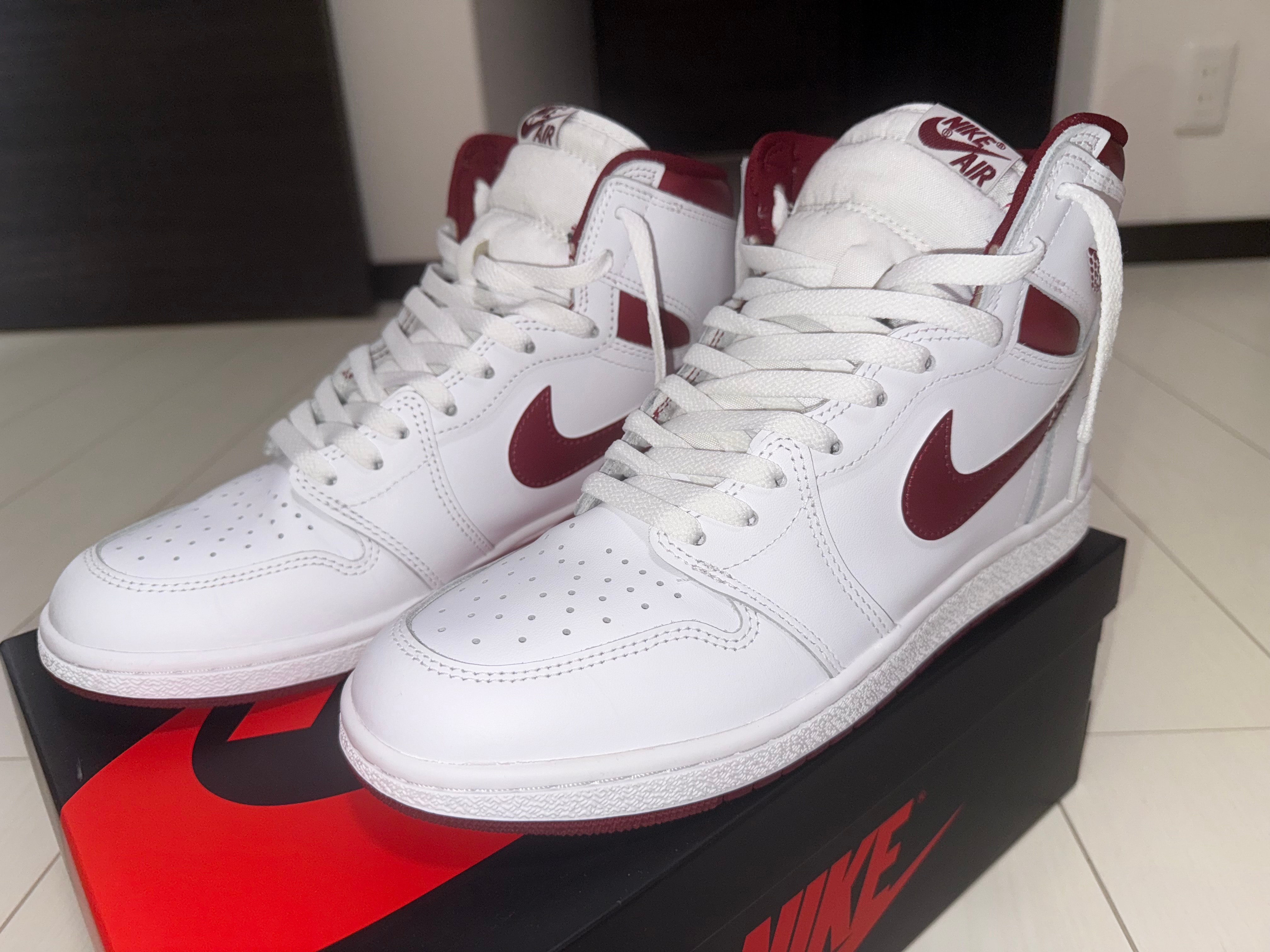 Nike Air Jordan 1 High '85 "Metallic Burgundy"