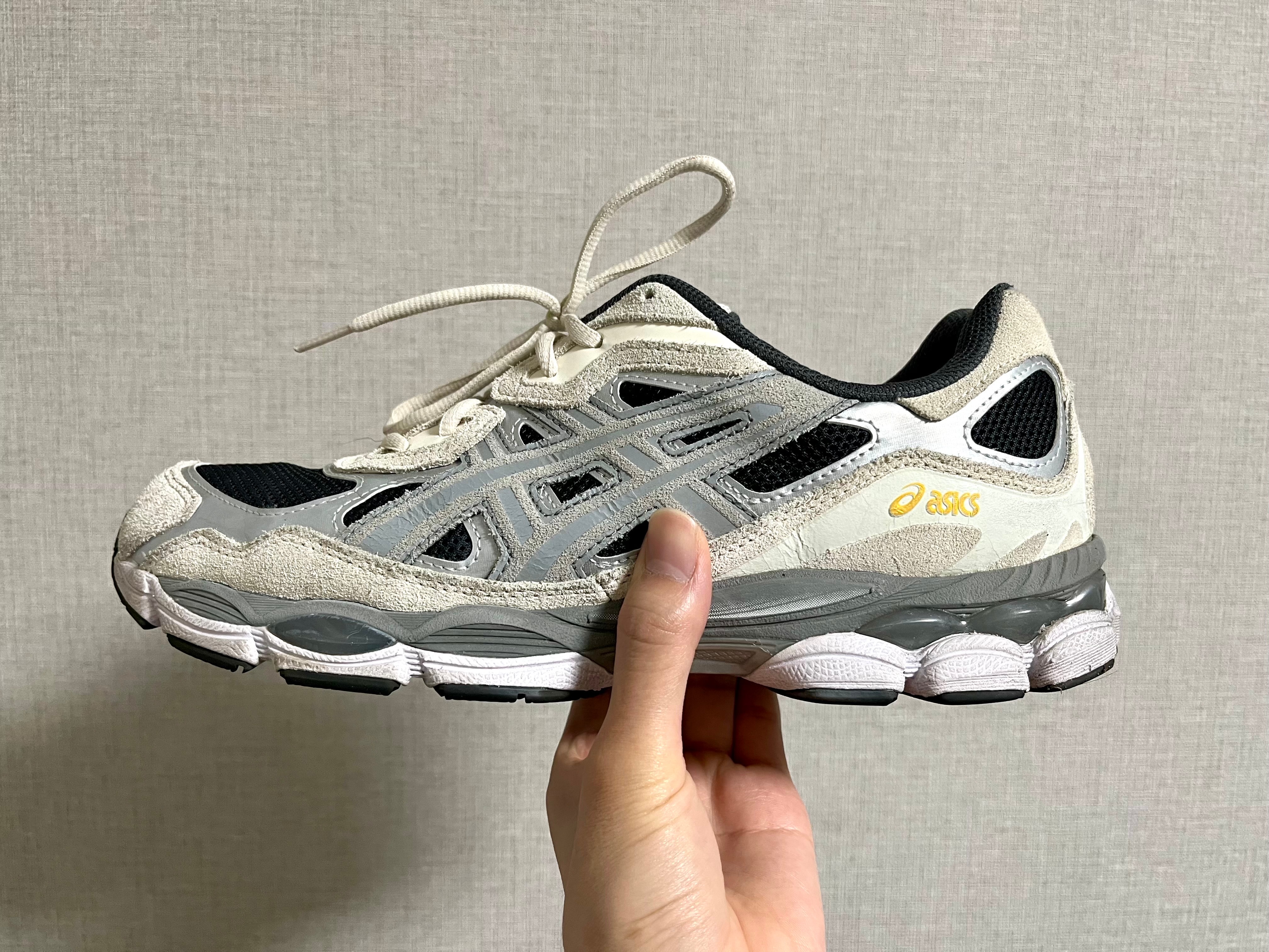 アシックス ゲルNYC "ブラック/クレイグレー"