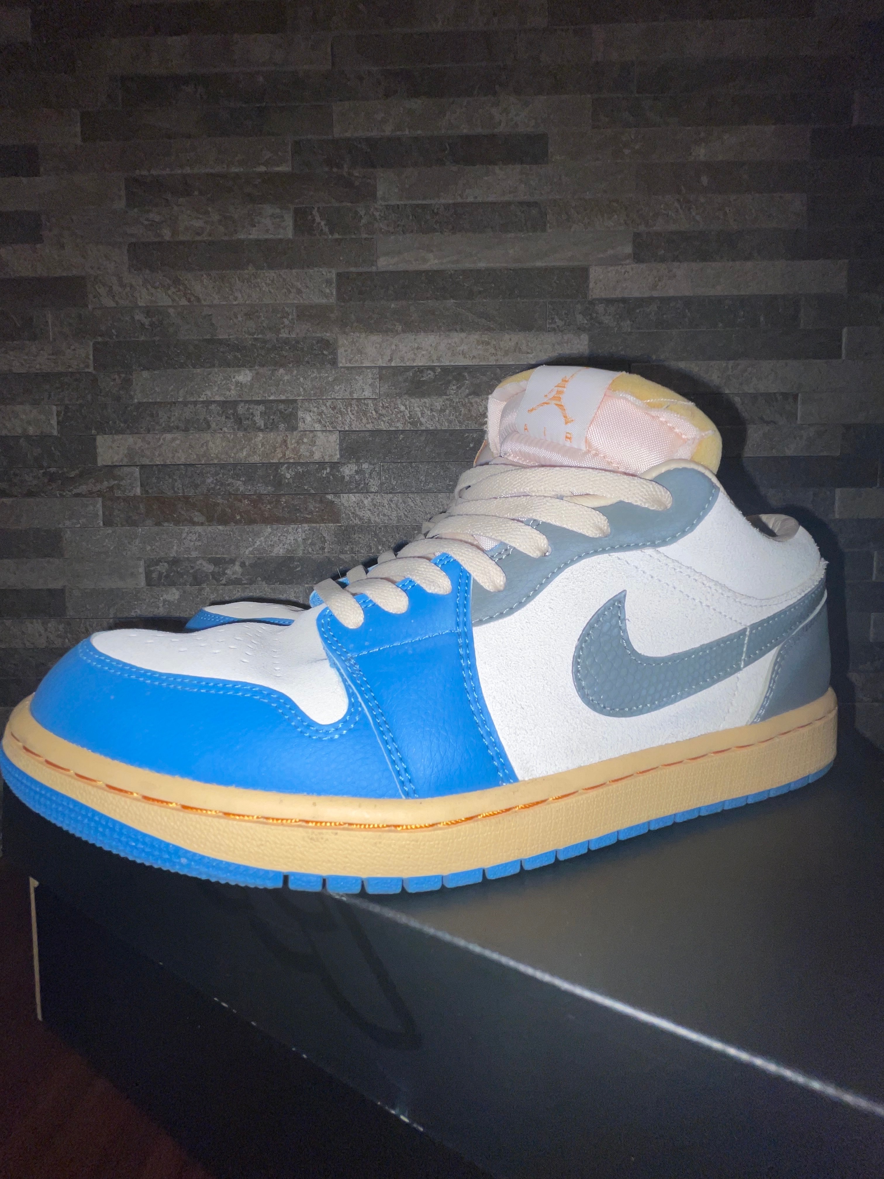 ナイキ エアジョーダン1 ロー "トーキョー 96"