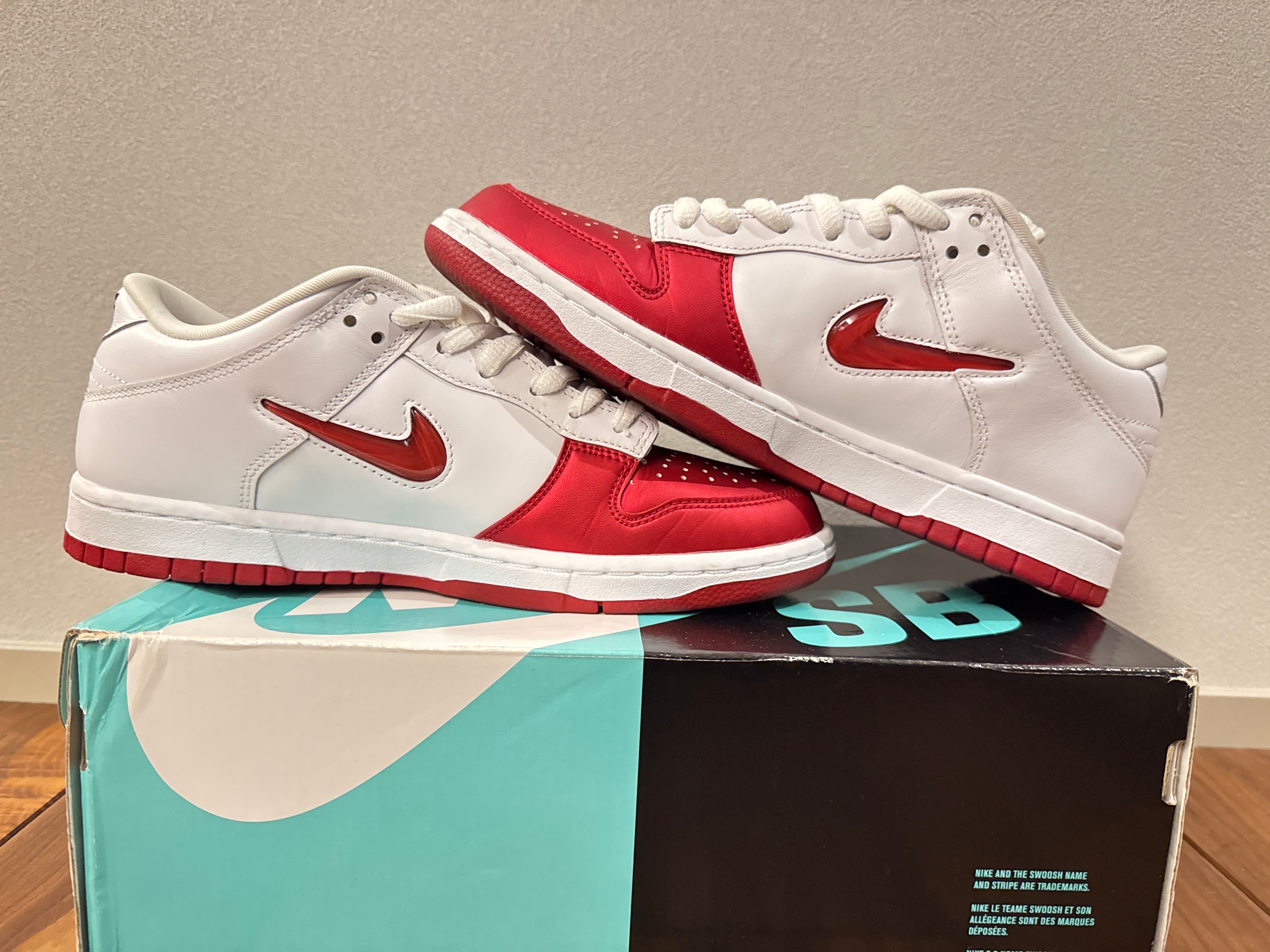 Supreme × Nike Dunk Low "Varsity Red/White"