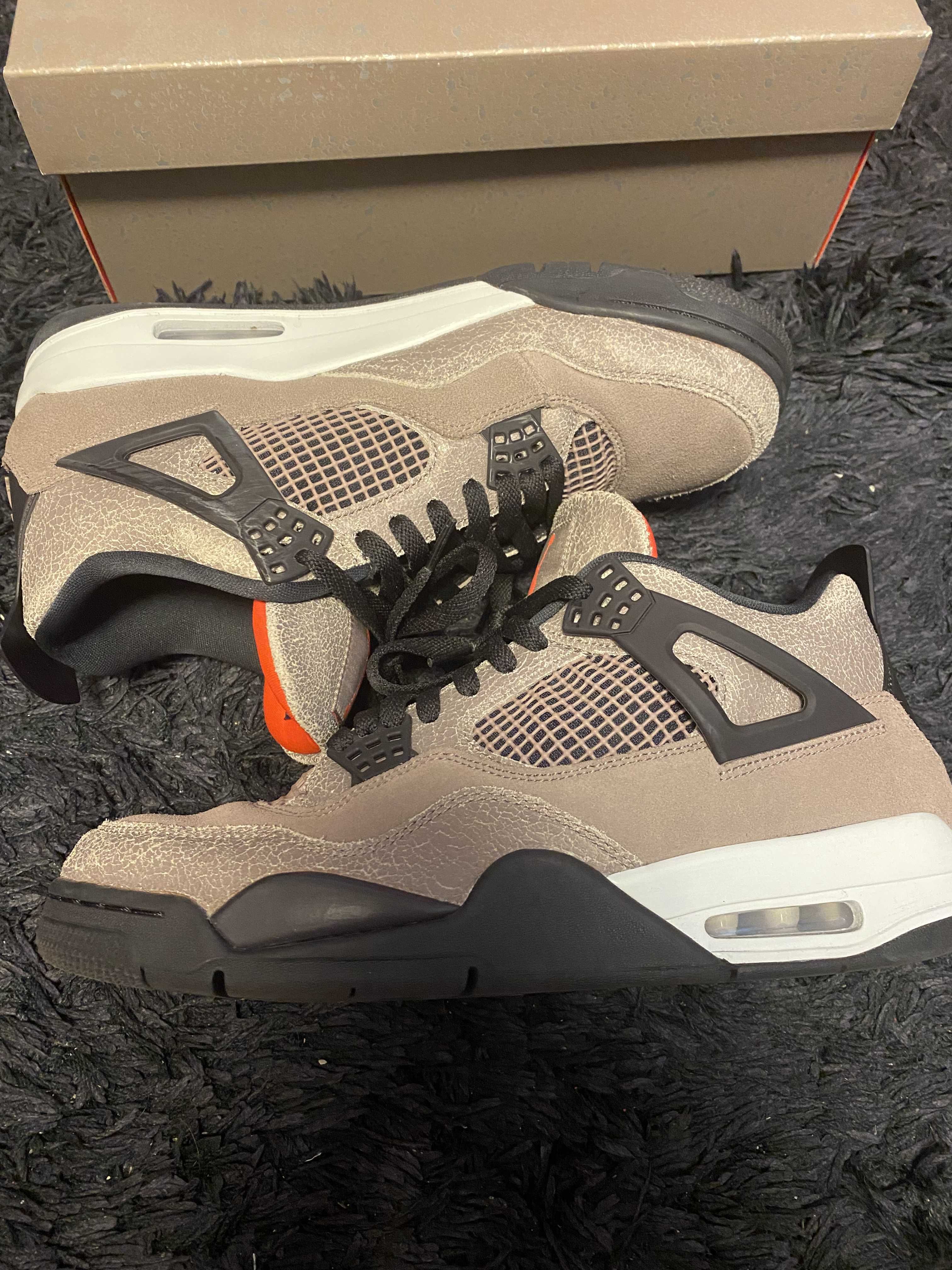 Nike Air Jordan 4 "Taupe Haze"