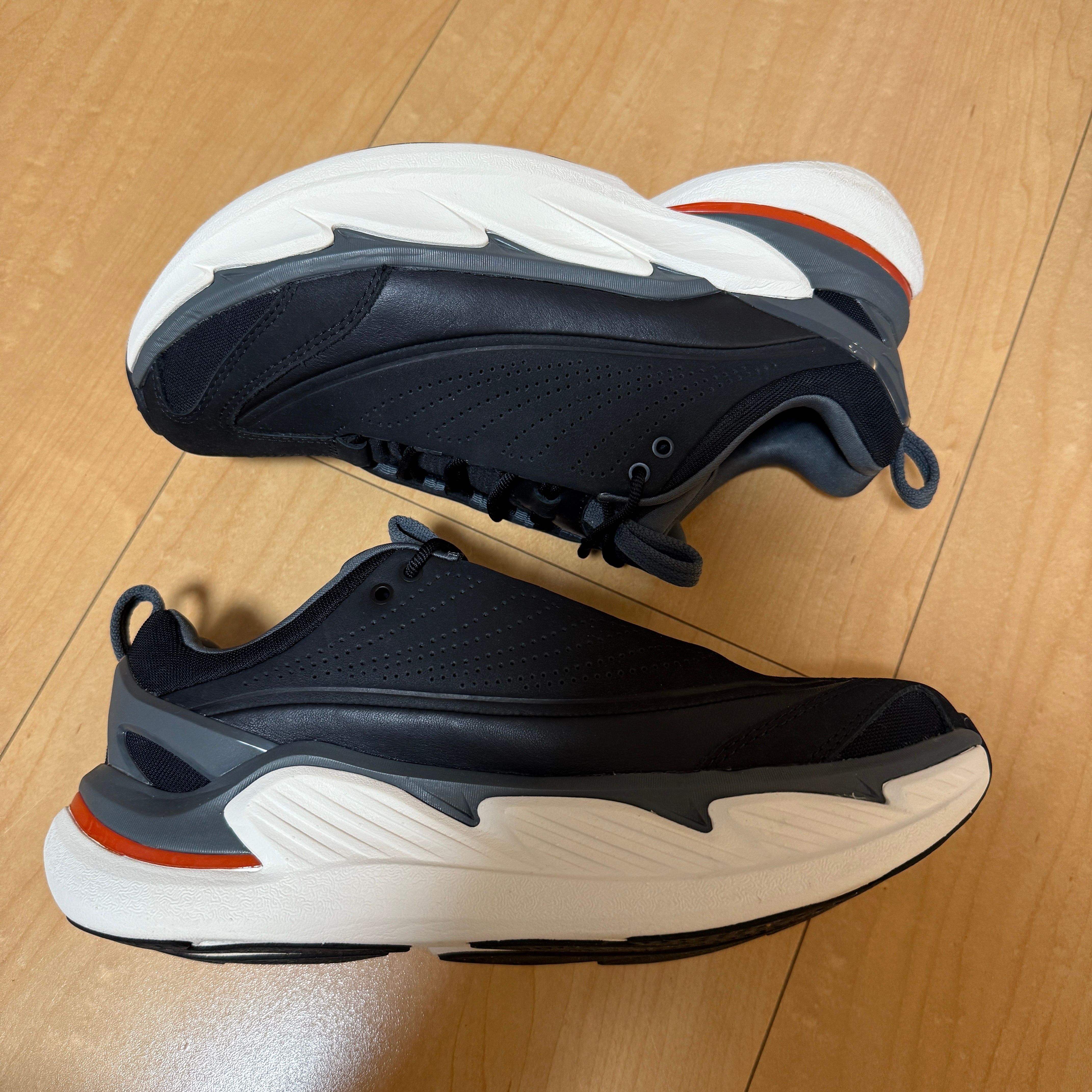 Hoka Elevon X "Black/Outer Orbit"