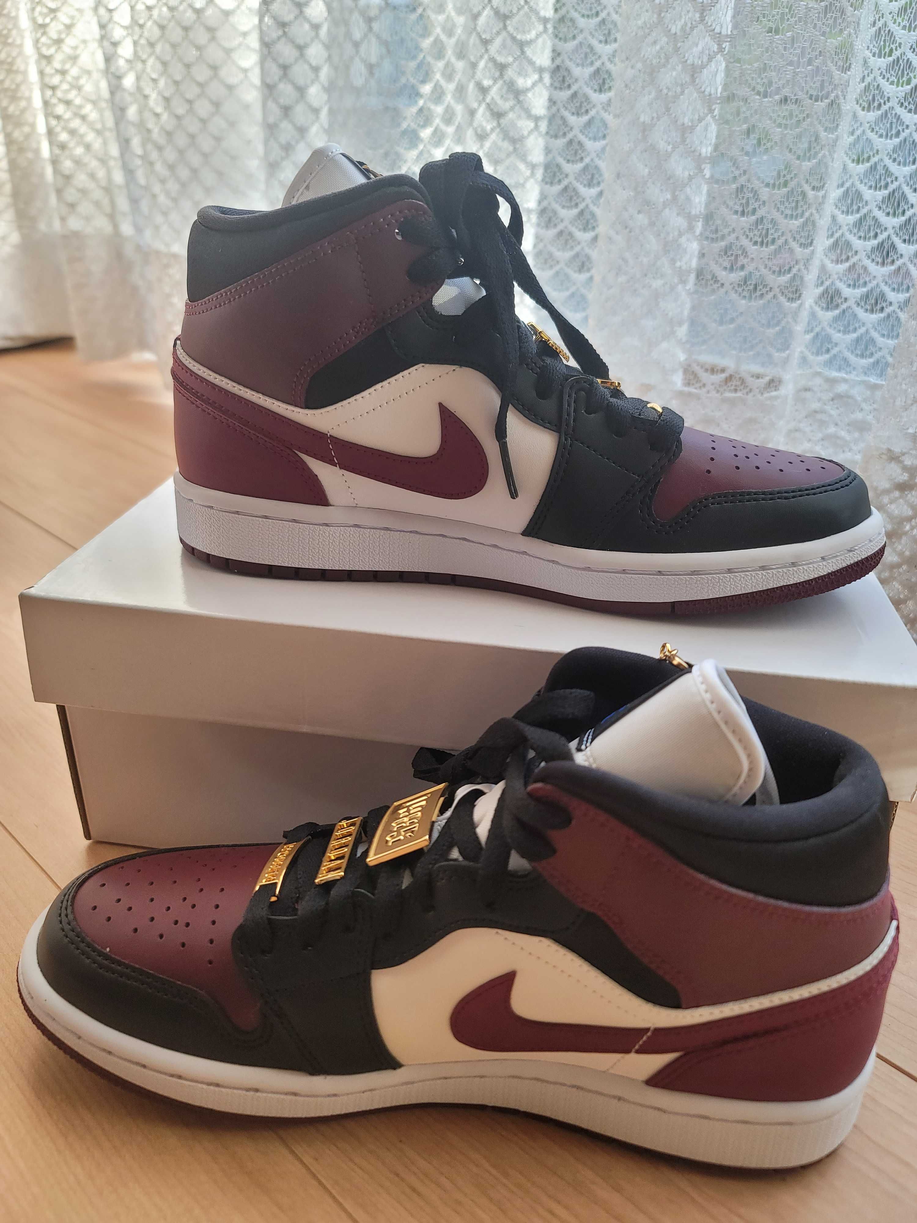 NIKE Women's AIR JORDAN 1 MID "DARK BEETROOT"
