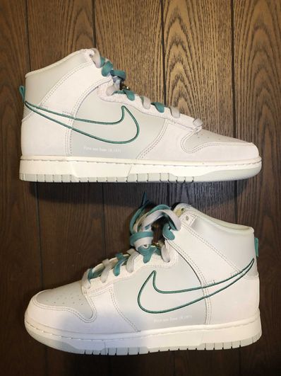 Nike Dunk High SE First Use "Light Bone/Green Noise"