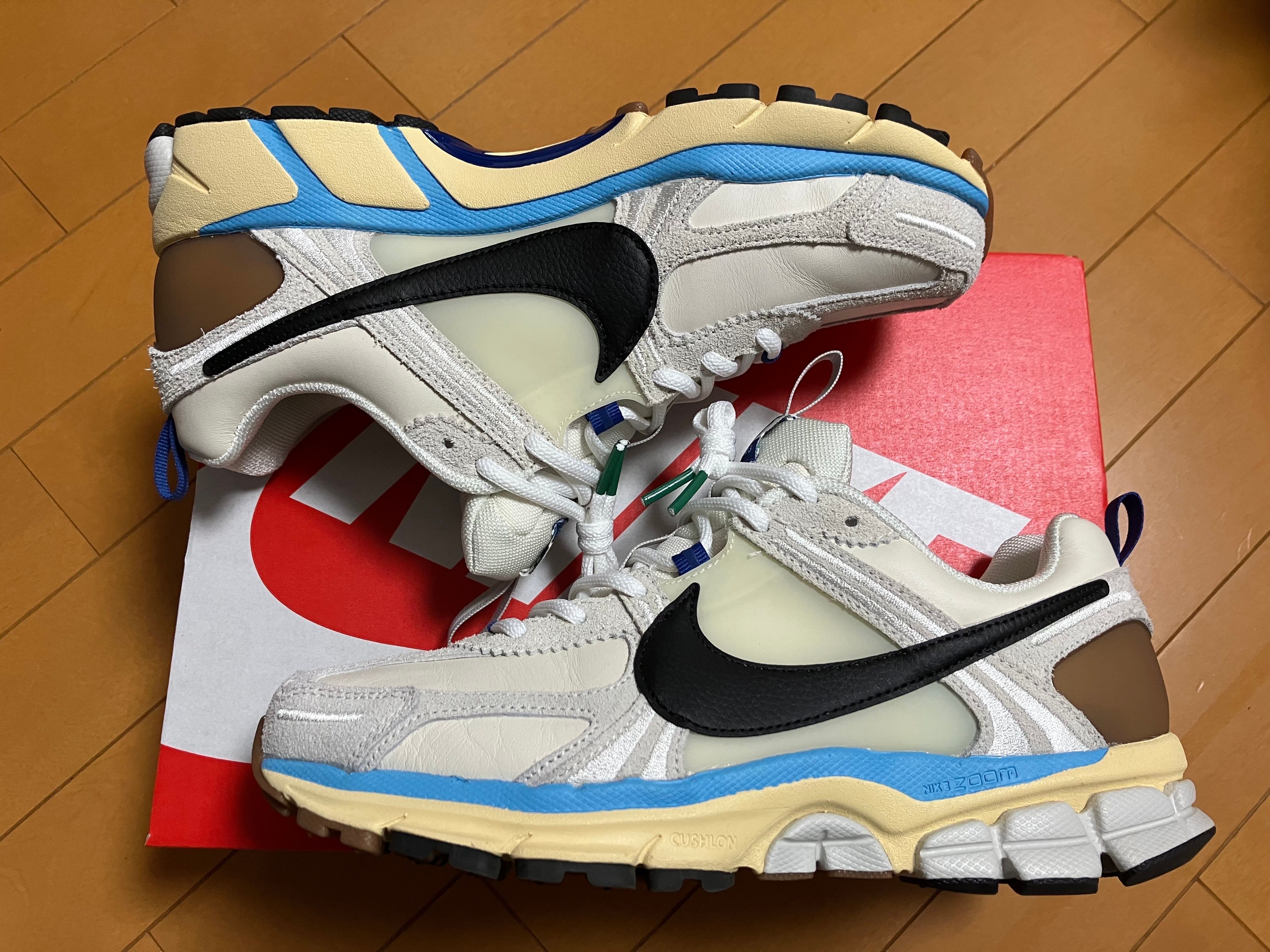 Nike Women's Zoom Vomero 5 Premium "Designed by Japan"
