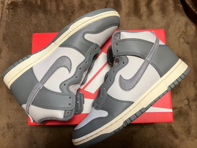 Nike Dunk High Retro SE Vintage "Light Bone and Tumbled Grey"
