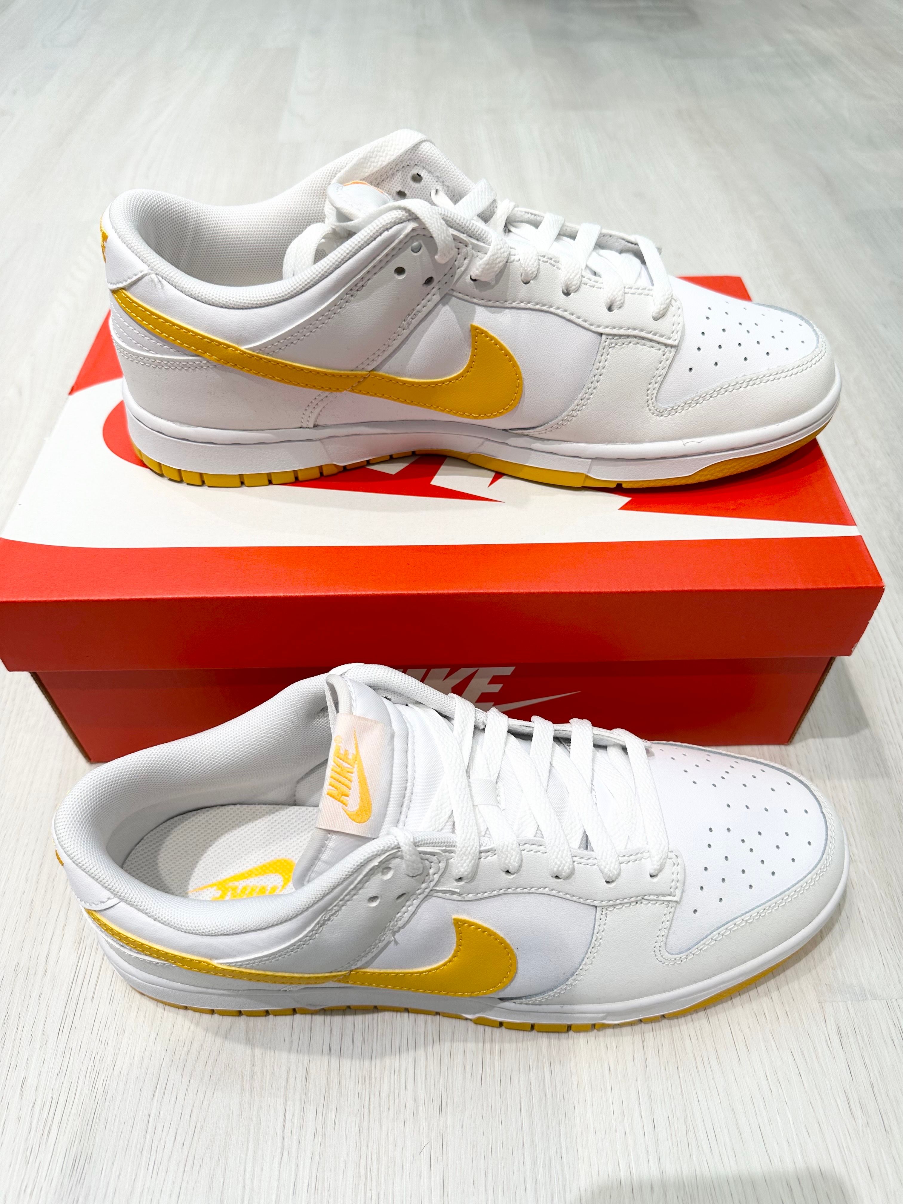 Nike Dunk Low "University Gold"
