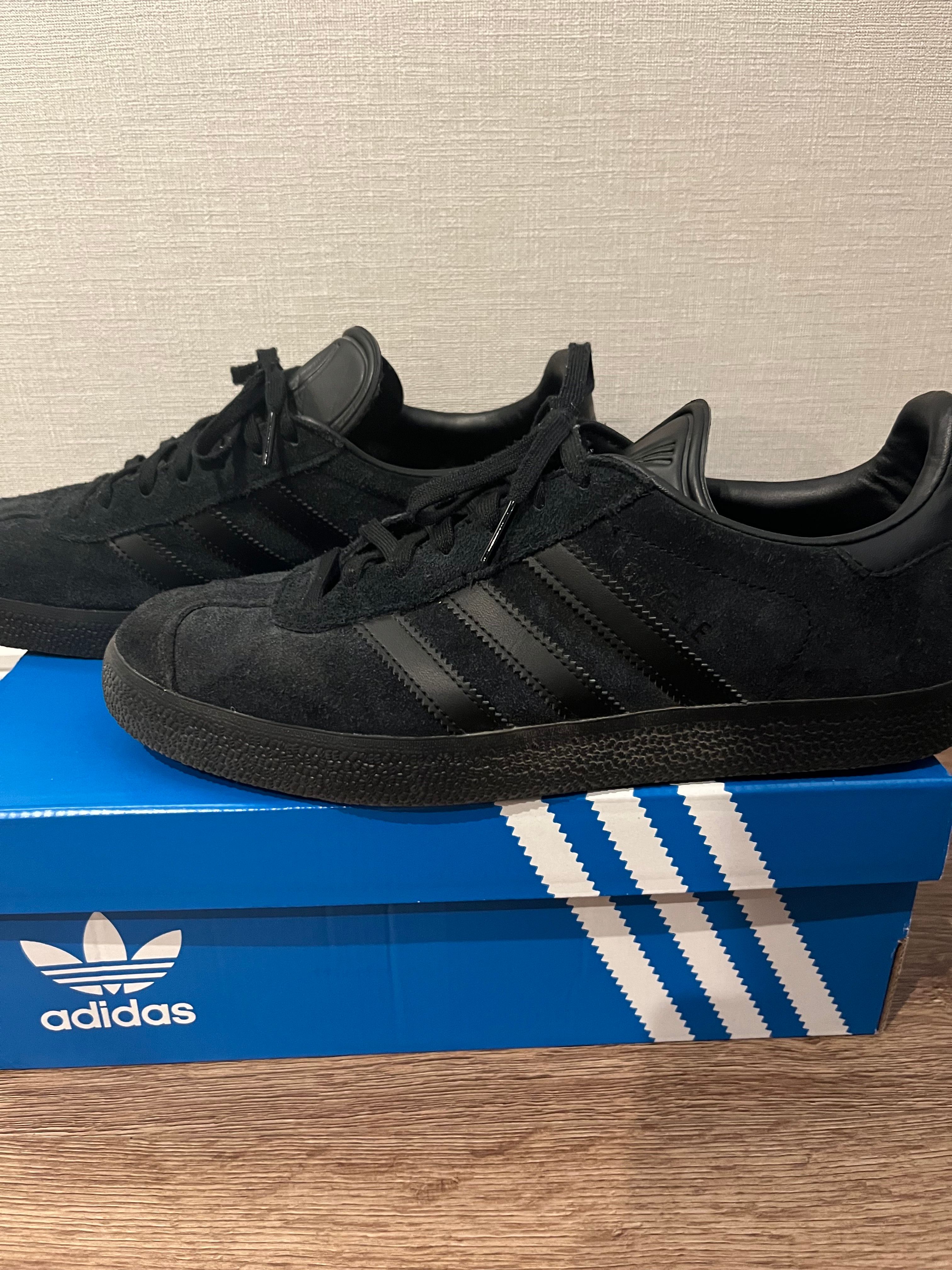 adidas Gazelle "Triple Black"