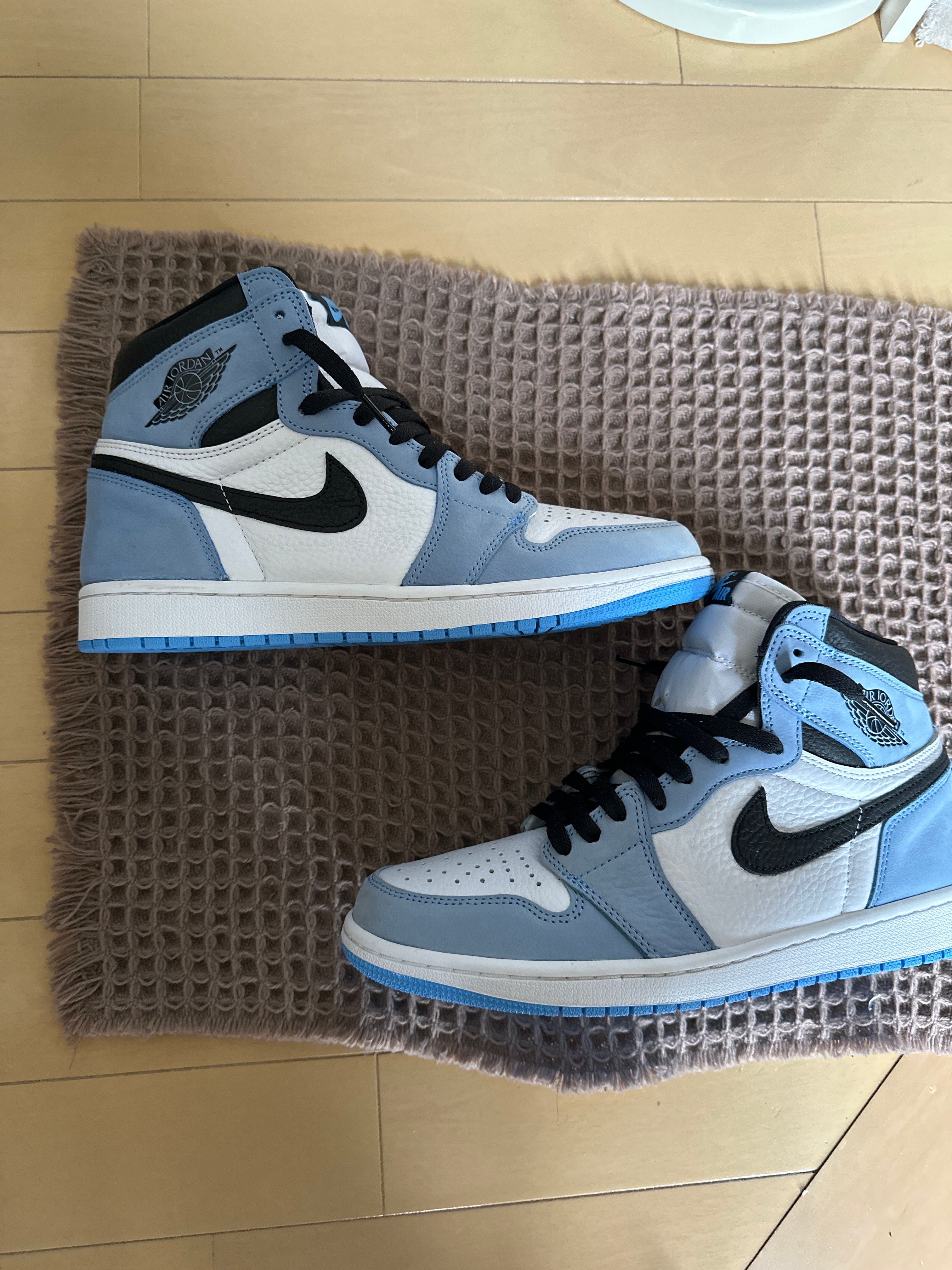 Nike Air Jordan 1 High OG "University Blue"