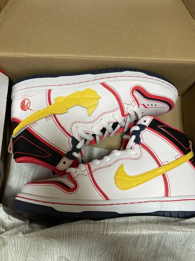 Gundam Unicorn × Nike SB Dunk High PRO QS "UNICORN"