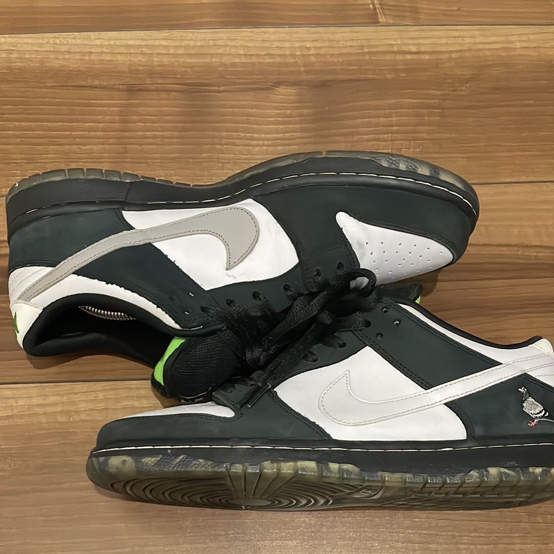 STAPLE × Nike SB Dunk Low "Pigeon Black/White"