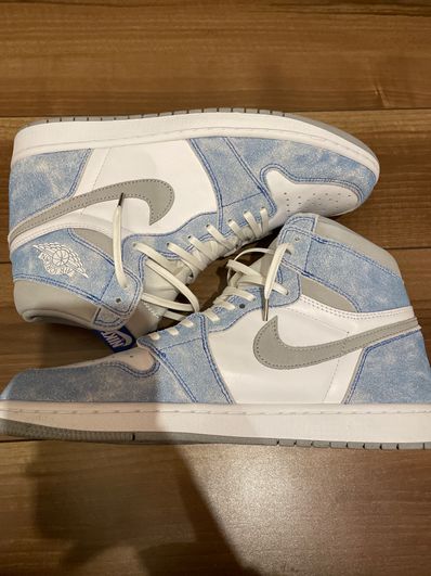Nike Air Jordan 1 High OG "Hyper Royal"