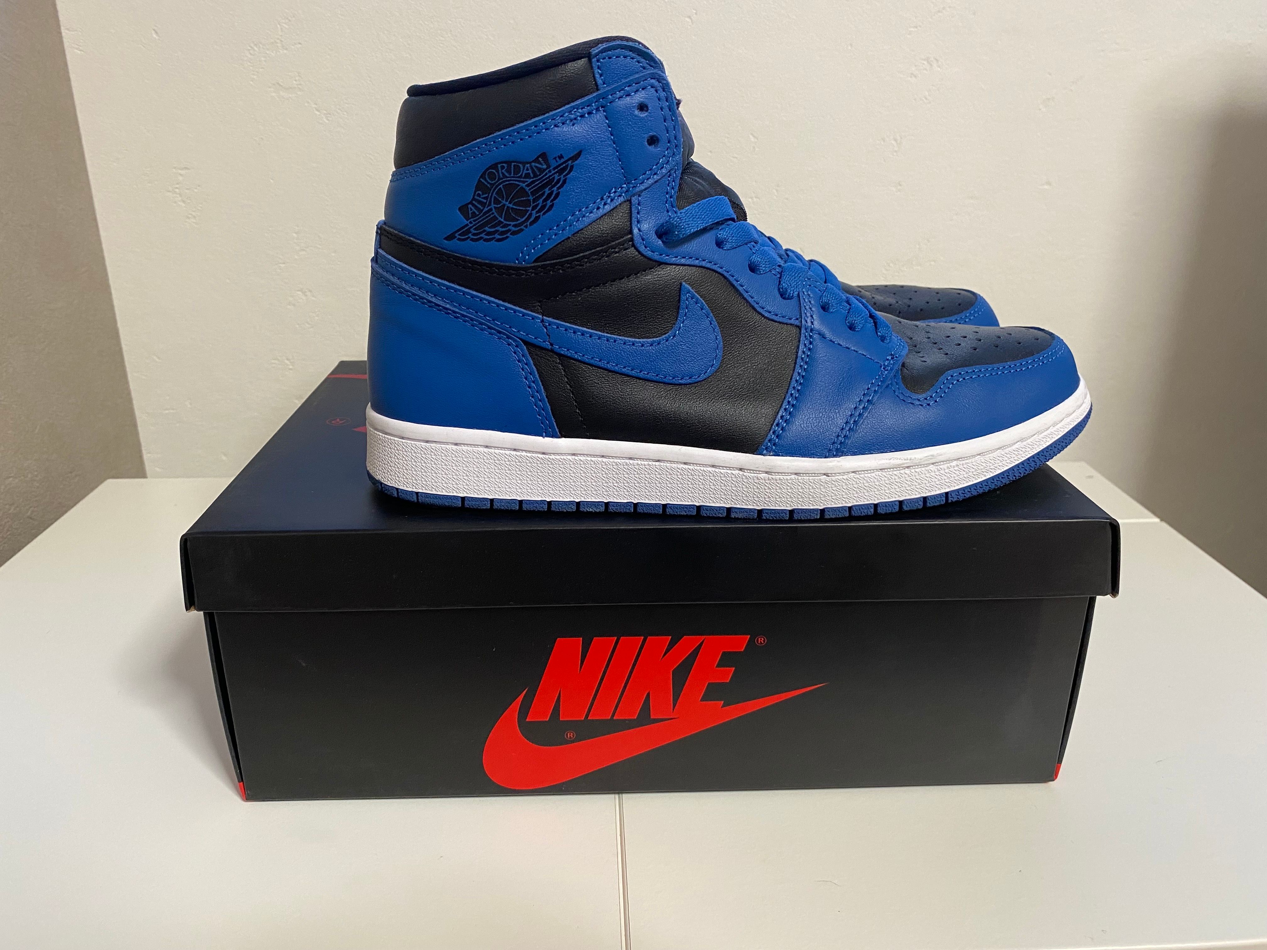 Nike Air Jordan 1 Retro High OG "Dark Marina Blue"