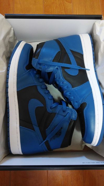 Nike Air Jordan 1 Retro High OG "Dark Marina Blue"