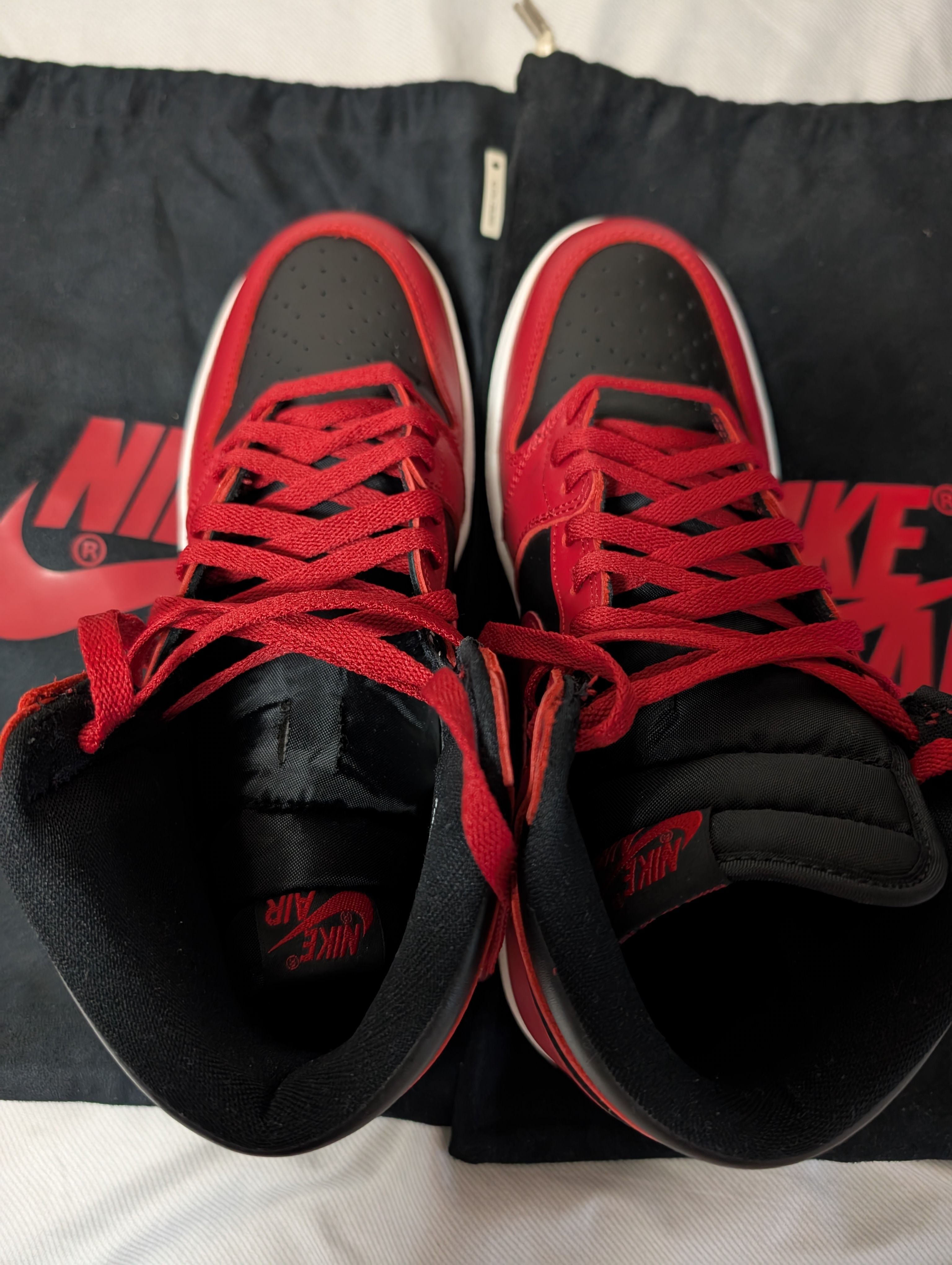 Nike Air Jordan 1 High ’85 "Varsity Red"