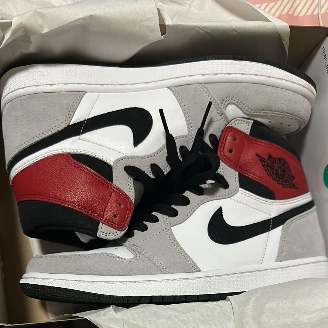 Nike Air Jordan 1 High OG "White/Black/Light Smoke Grey"