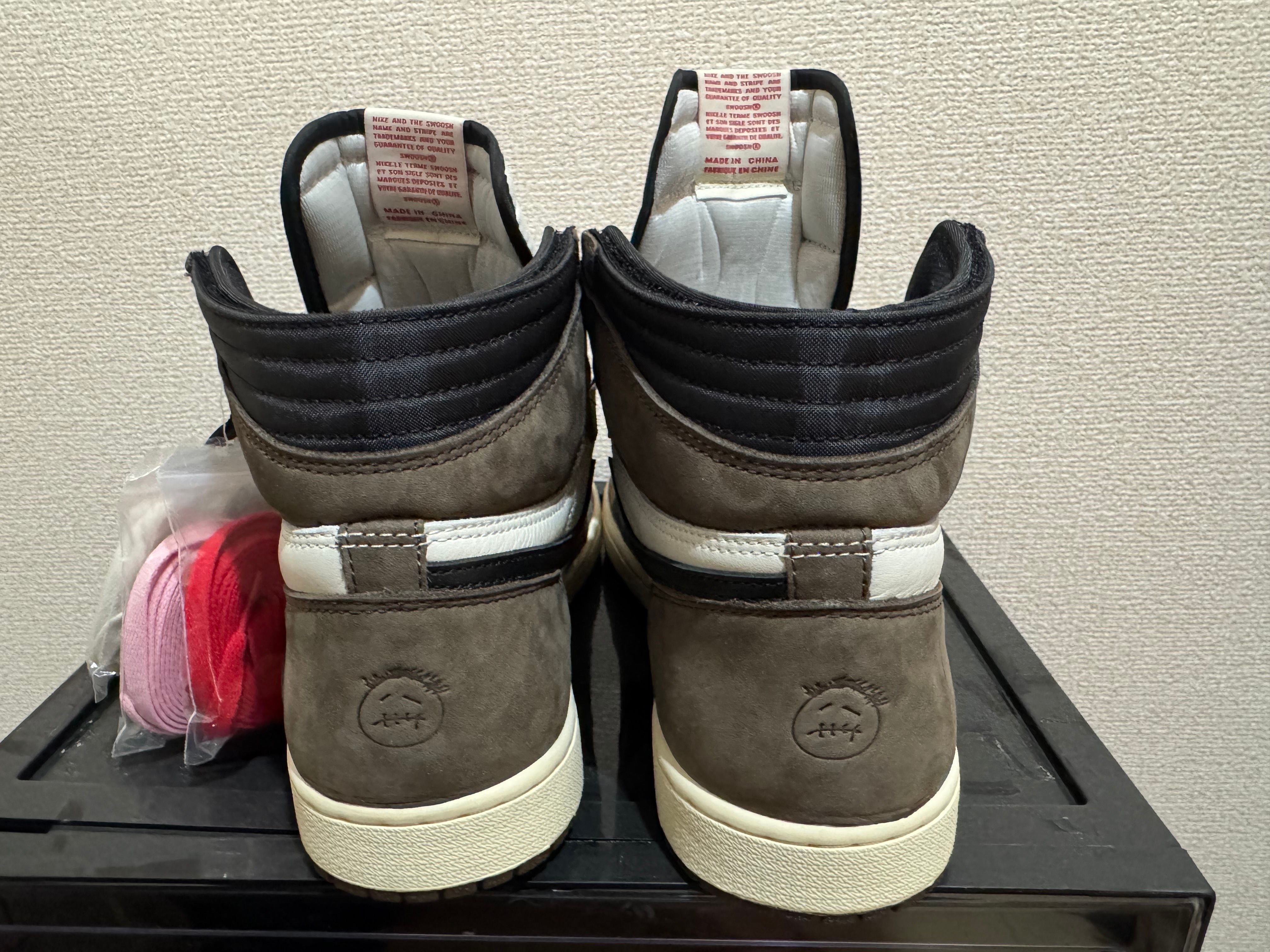 Travis Scott × Nike Air Jordan 1 Retro High OG TS SP "Sail/Dark Mocha"