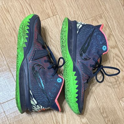 Nike Kyrie 7 "Midnight Navy"