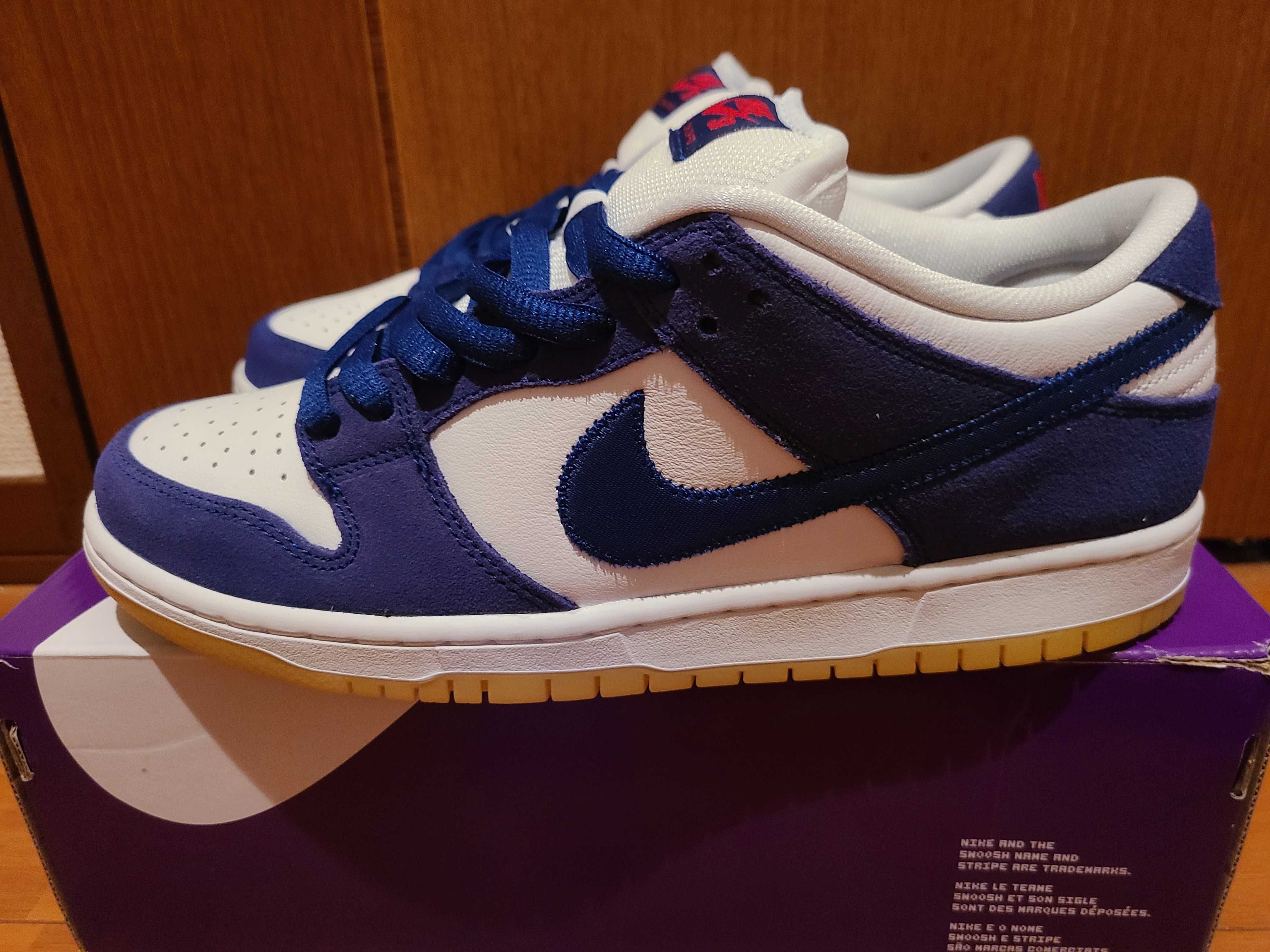Nike SB Dunk Low "Los Angeles Dodgers/Deep Royal Blue"
