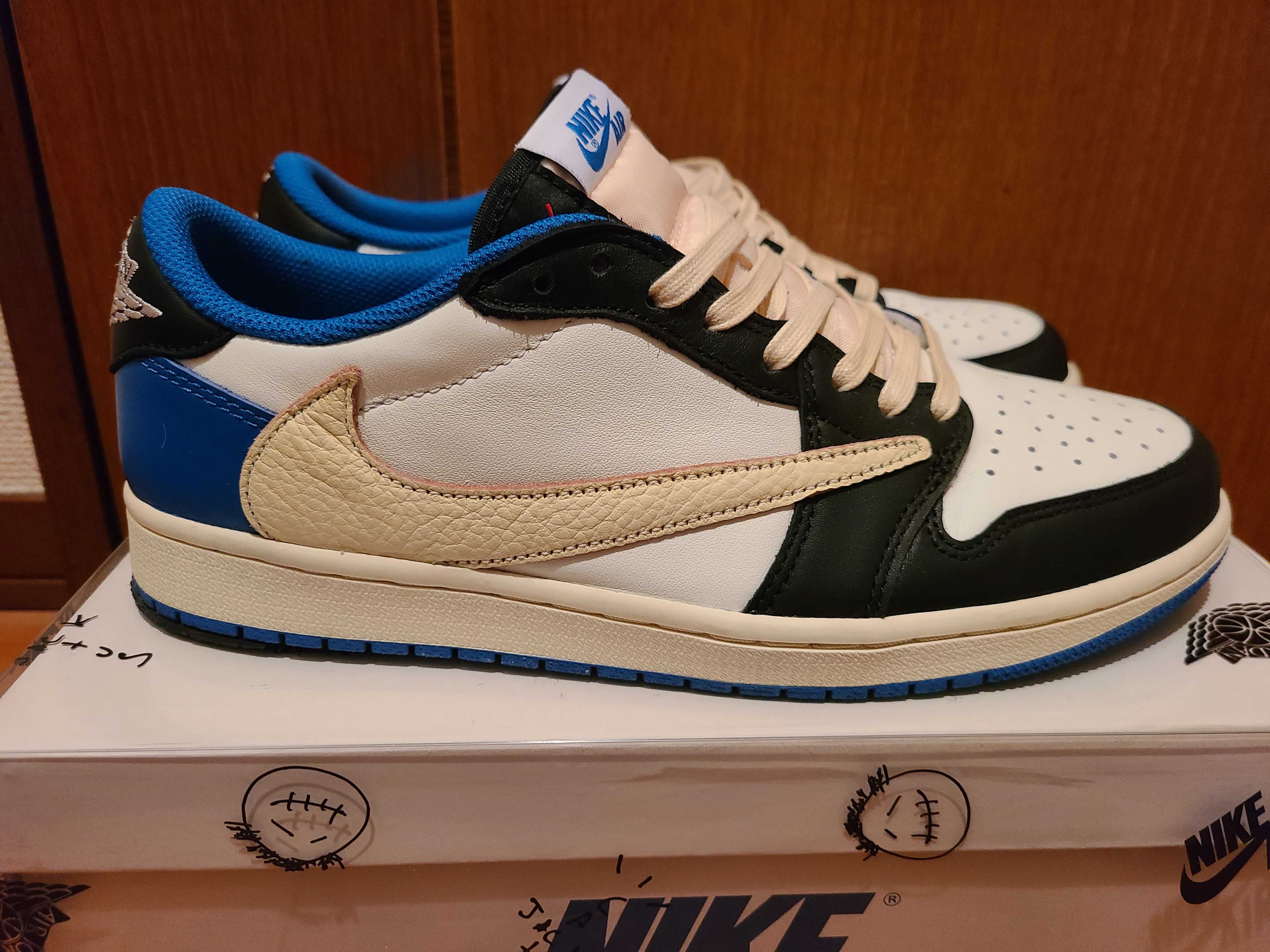 Travis Scott × fragment design × Nike Air Jordan 1 Low OG SP "Military Blue"