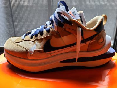 Sacai × Nike Vapor Waffle "Sesame And Blue Void"