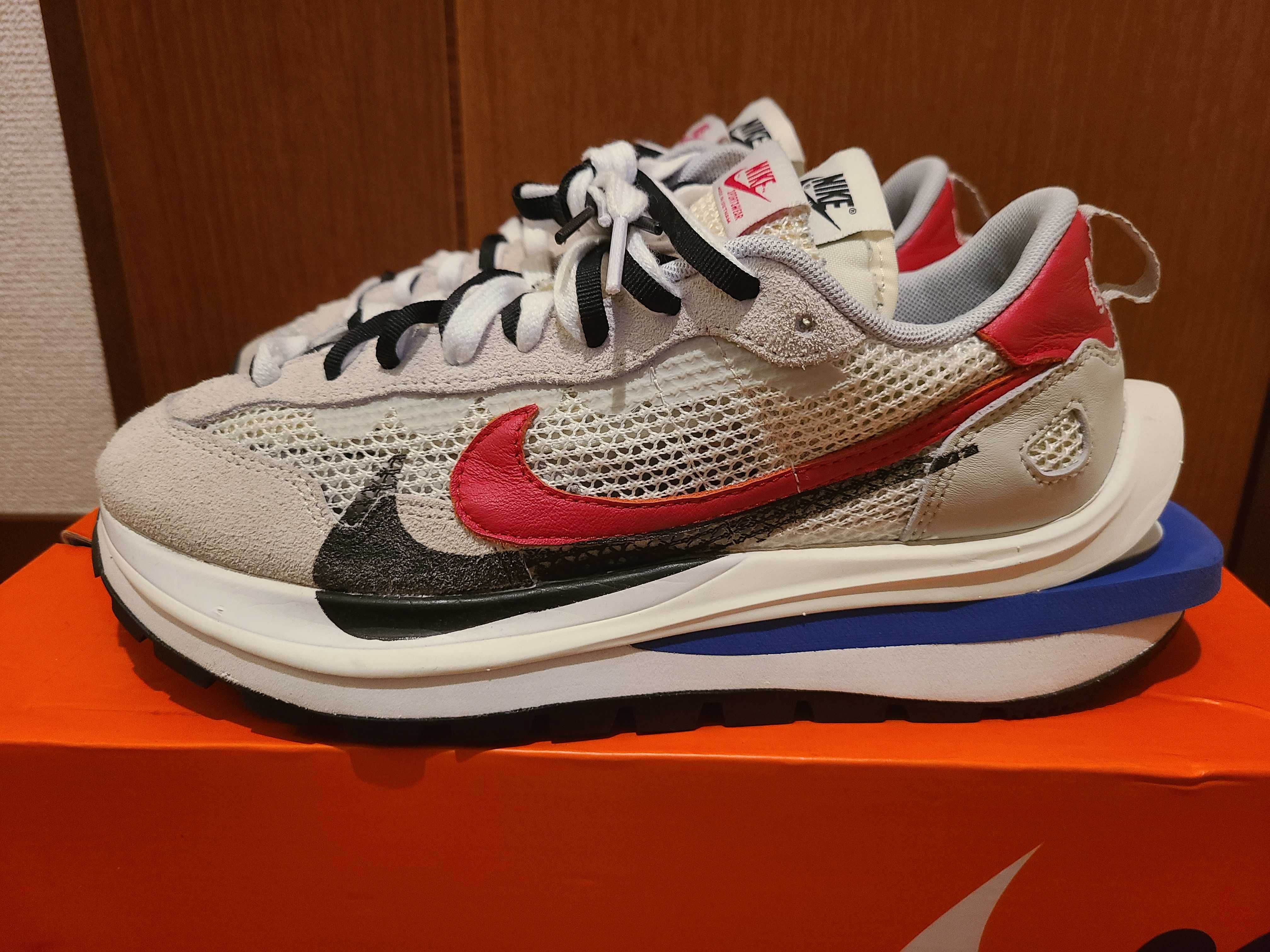 sacai × Nike Vapor Waffle "Royal Fuchsia"