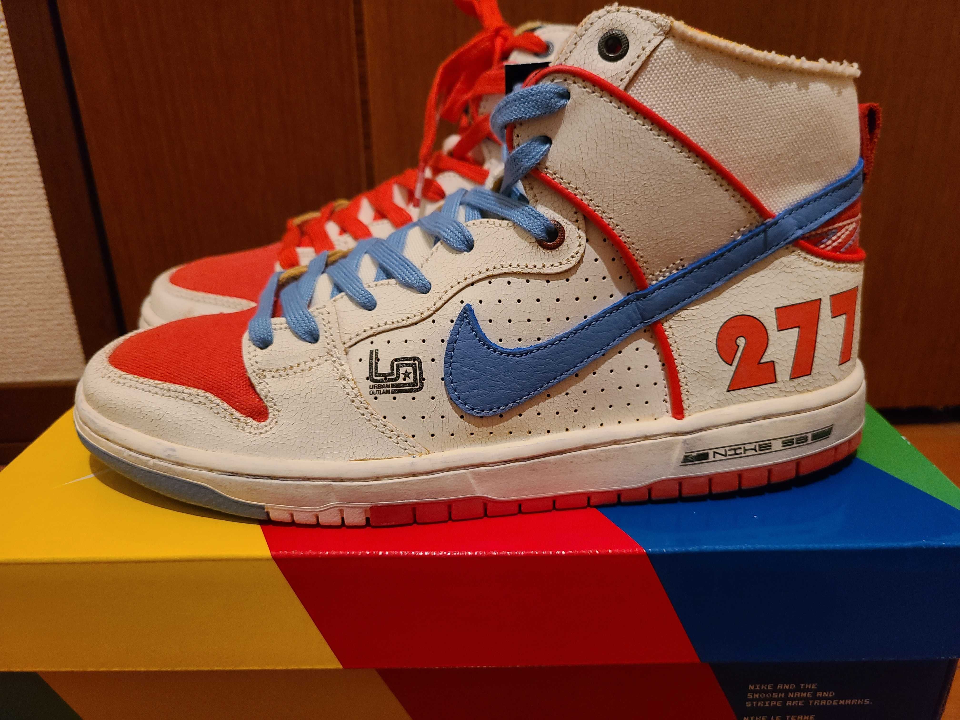 Magnus Walker x Nike SB Dunk High "1971 Porche 911 T 277"