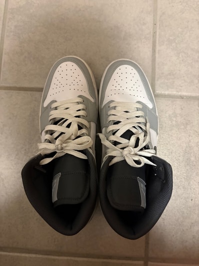 Nike Air Jordan 1 Mid "Grey White/Anthracite"