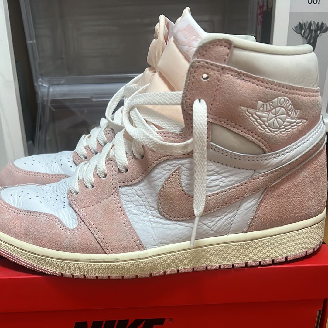 Nike Women's Air Jordan 1 Retro High OG "Washed Pink"