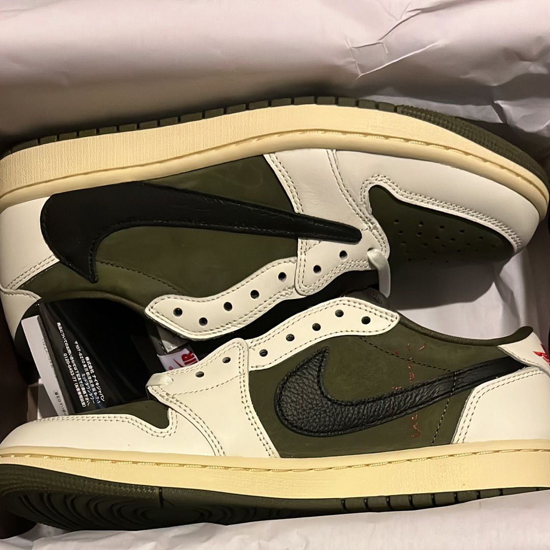Travis Scott × Nike Air Jordan 1 Low OG SP "Reverse Olive"