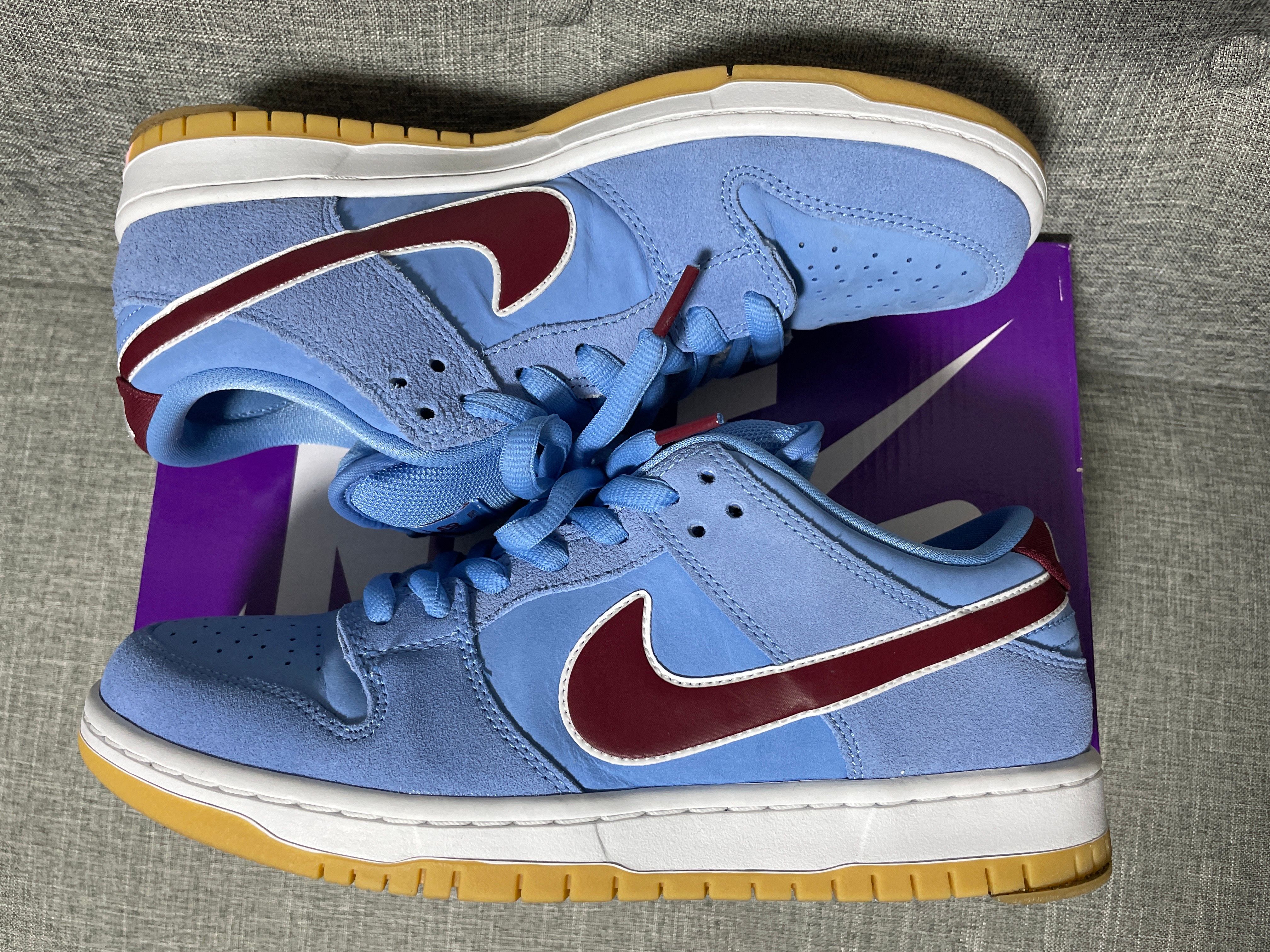 Nike SB Dunk Low Pro "Philadelphia Phillies/Valor Blue and Team Maroon"