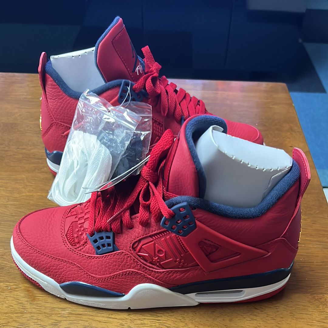 Nike Air Jordan 4 Retro SE "FIBA"