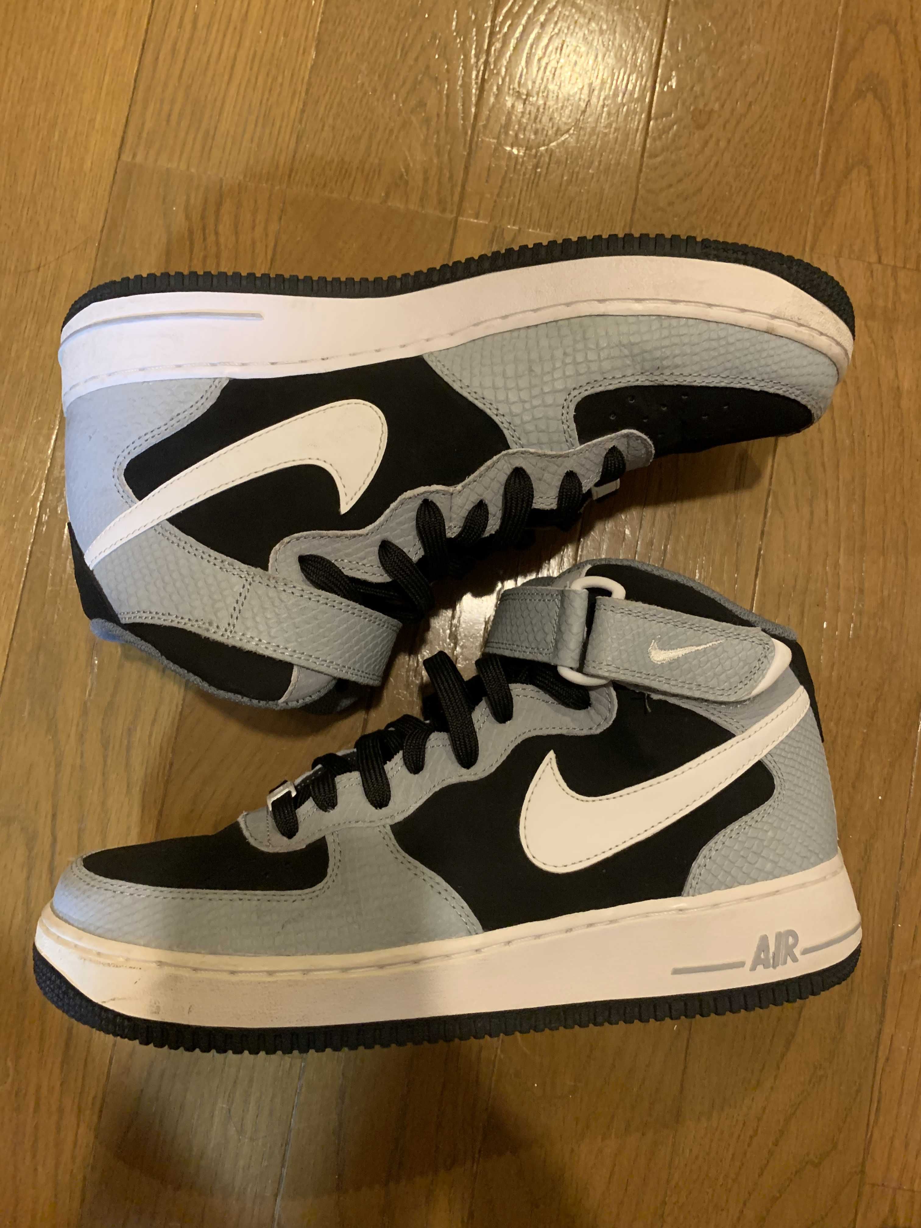 Nike Air Force 1 Low "Silver Snake"