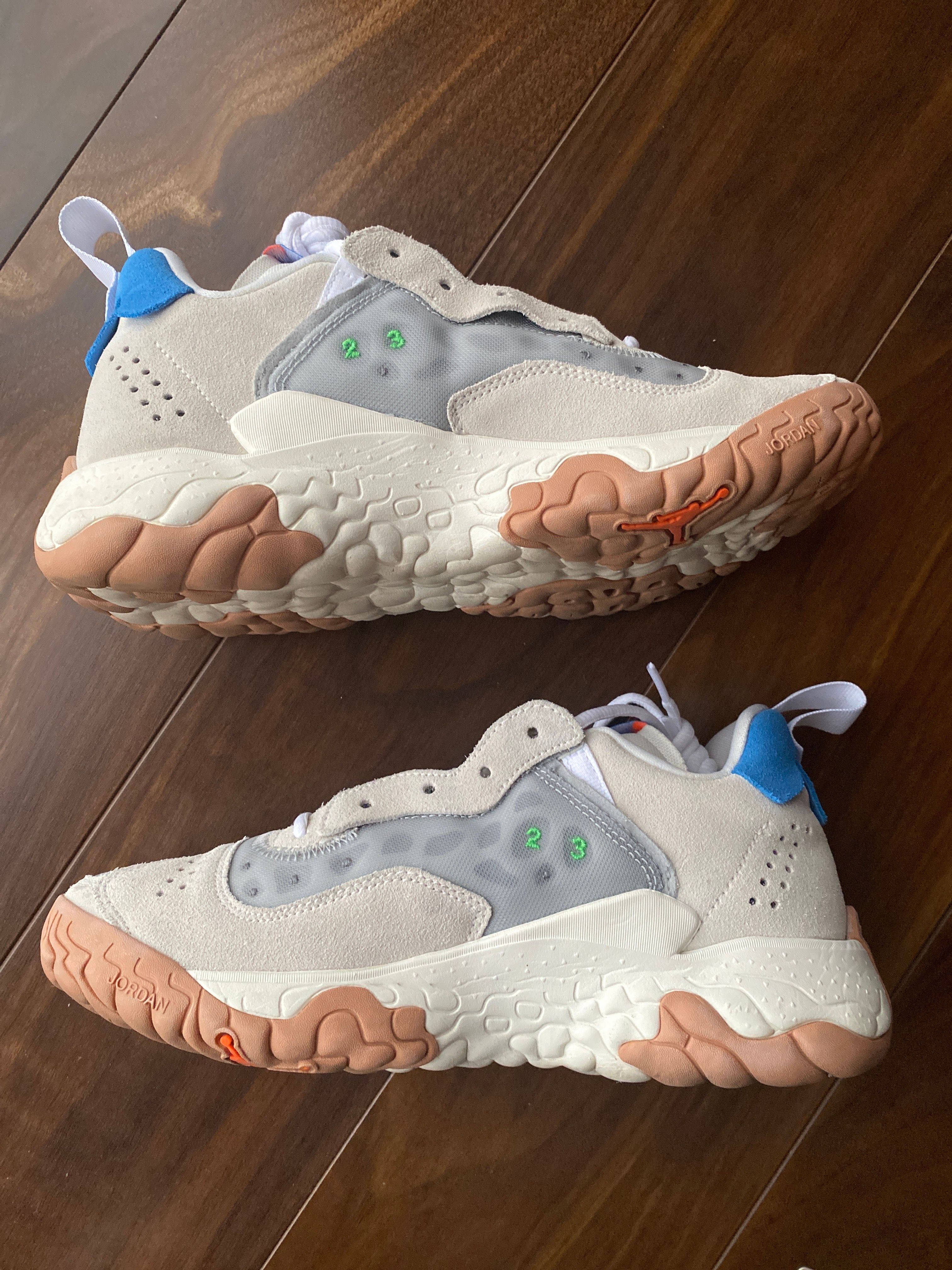 NIKE JORDAN  GS DELTA 2 "GREY ORANGE"