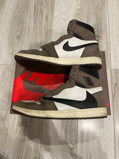 Travis Scott × Nike Air Jordan 1 Retro High OG TS SP "Sail/Dark Mocha"