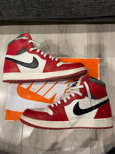 Nike Air Jordan 1 High OG "Lost & Found/Chicago"